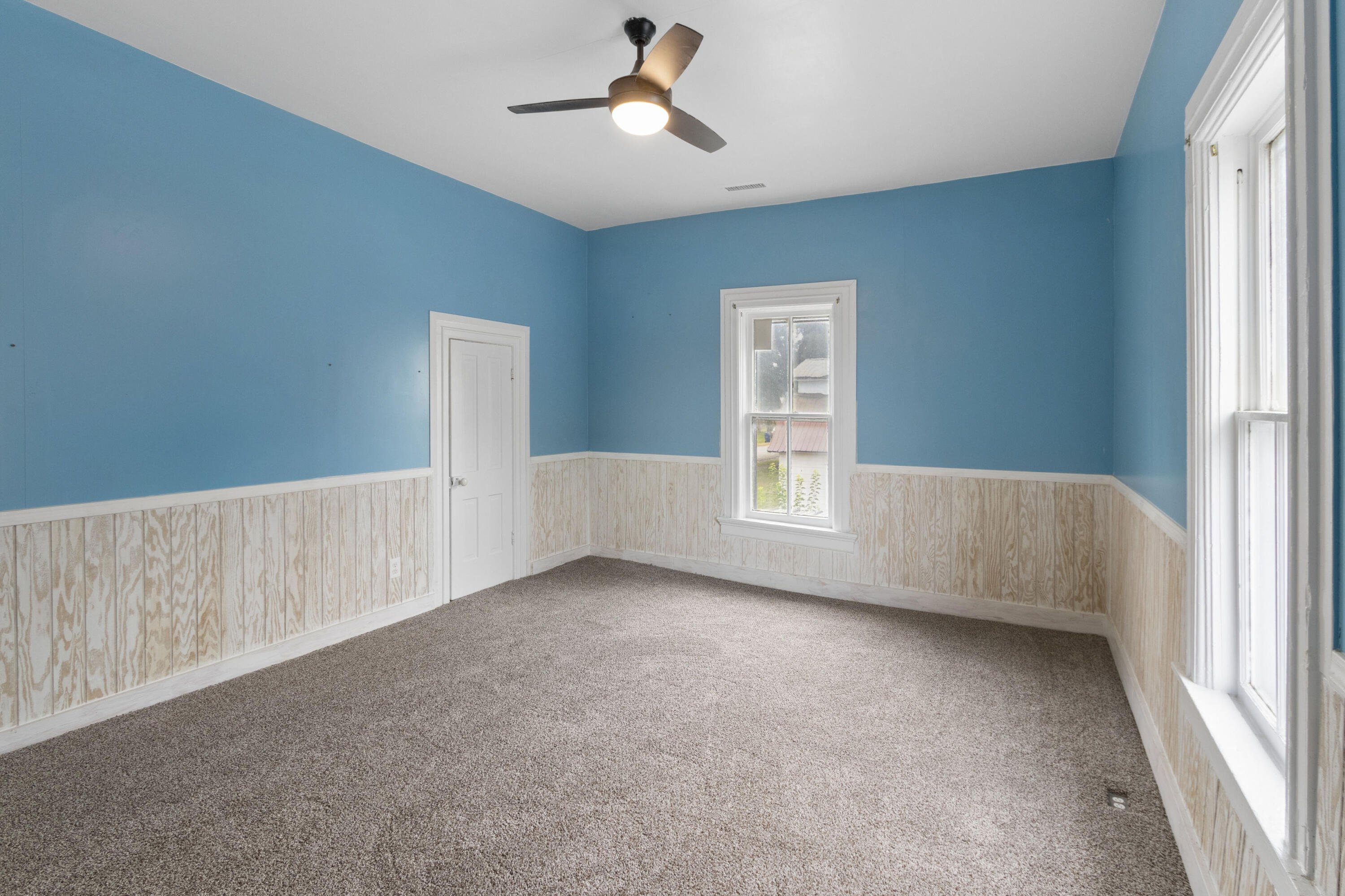 419 Maple Street Property Photo 28