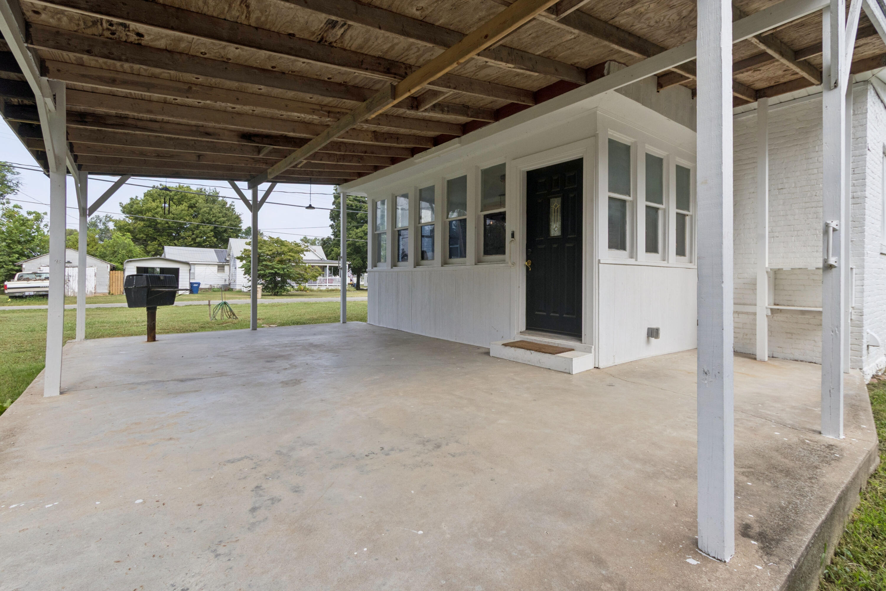 419 Maple Street Property Photo 30