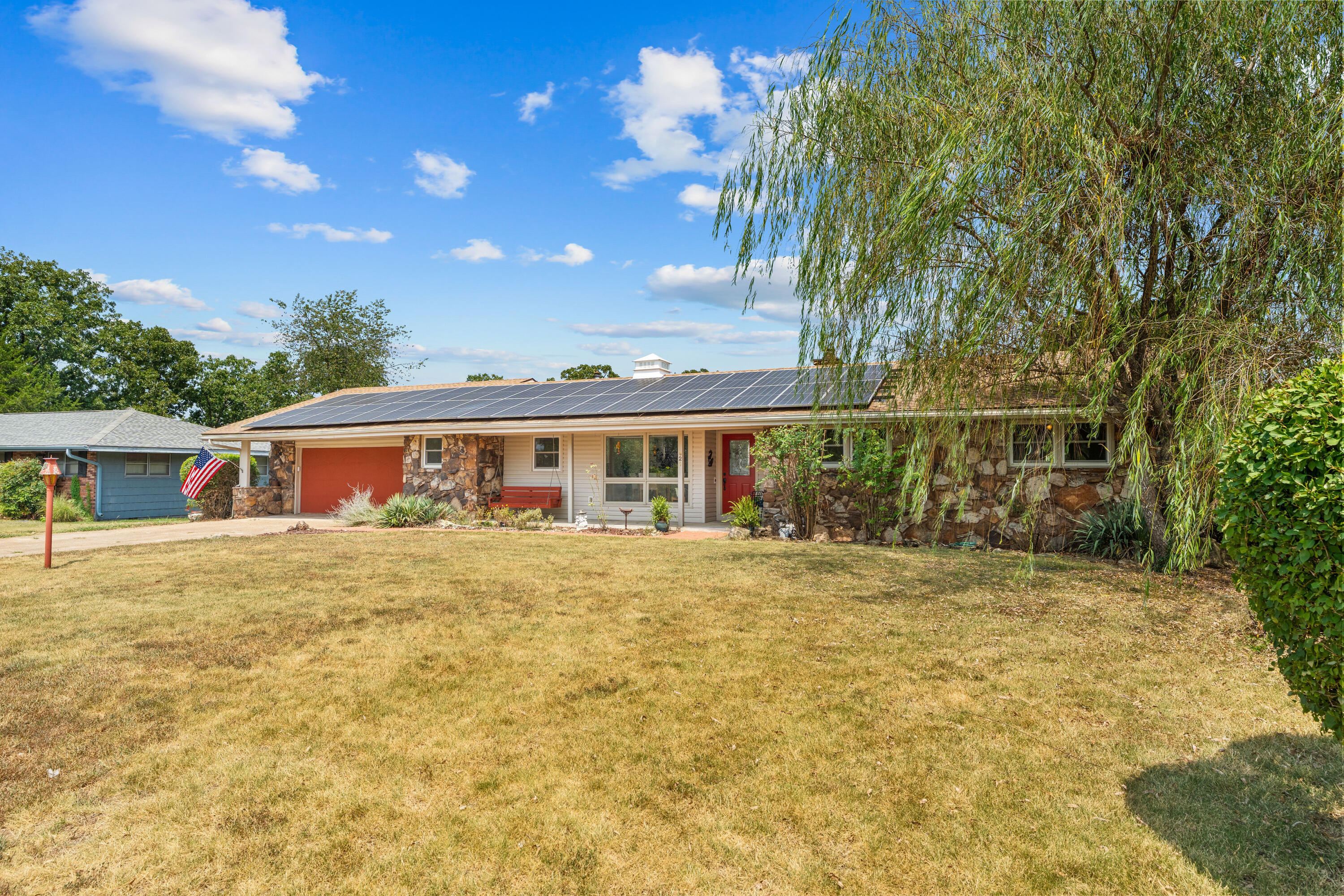 421 Santa Fe Drive Property Photo 5