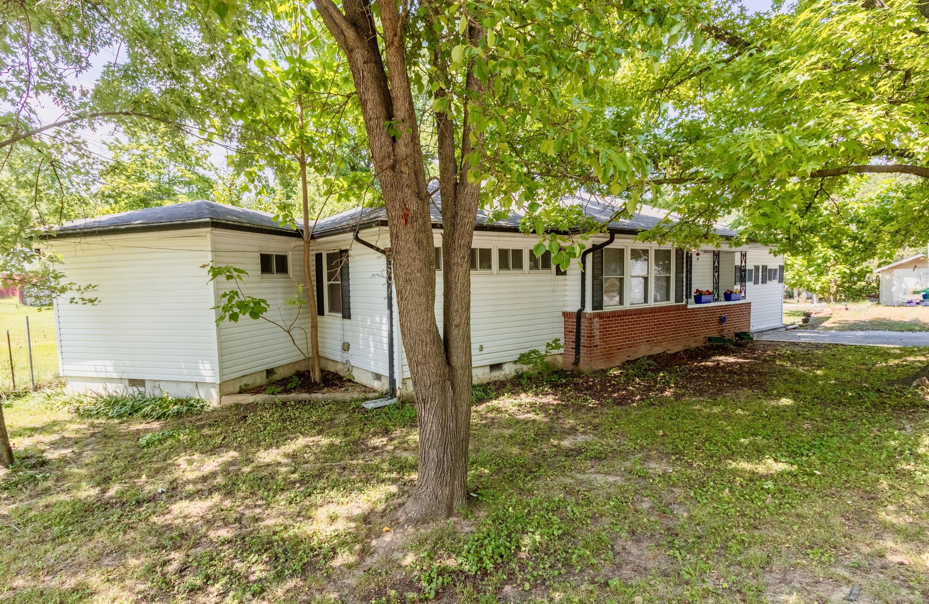 523 Parnell Drive Property Photo 2