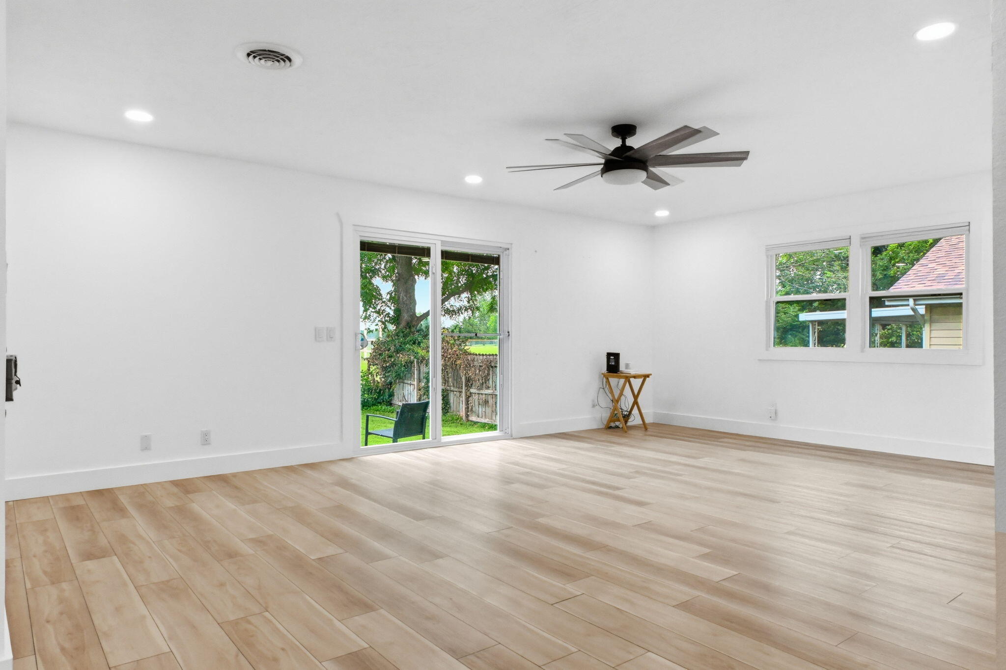 2017 West Northwood Street Property Photo 3