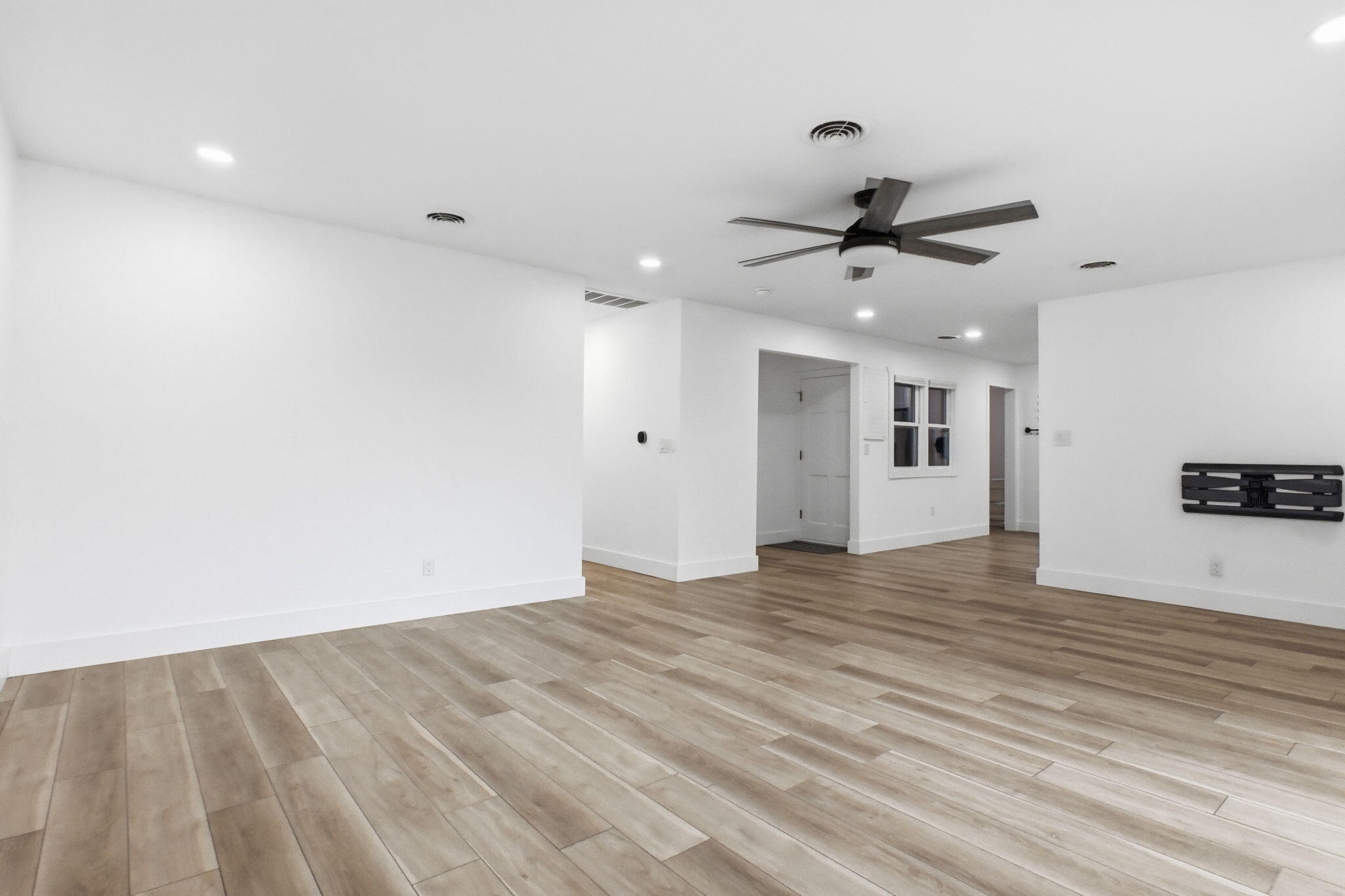 2017 West Northwood Street Property Photo 7