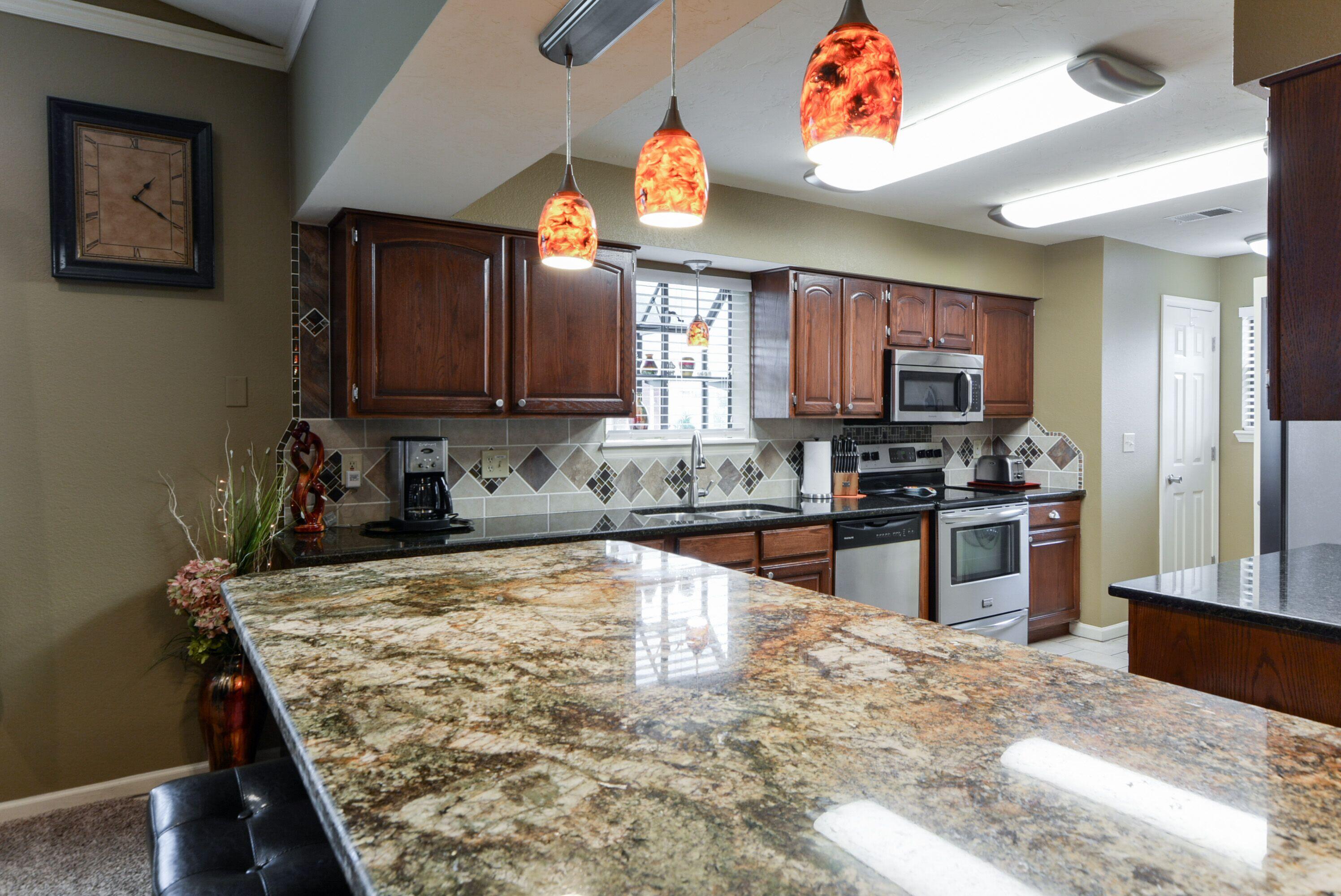 350 Wildwood Drive South 24 Property Photo 12