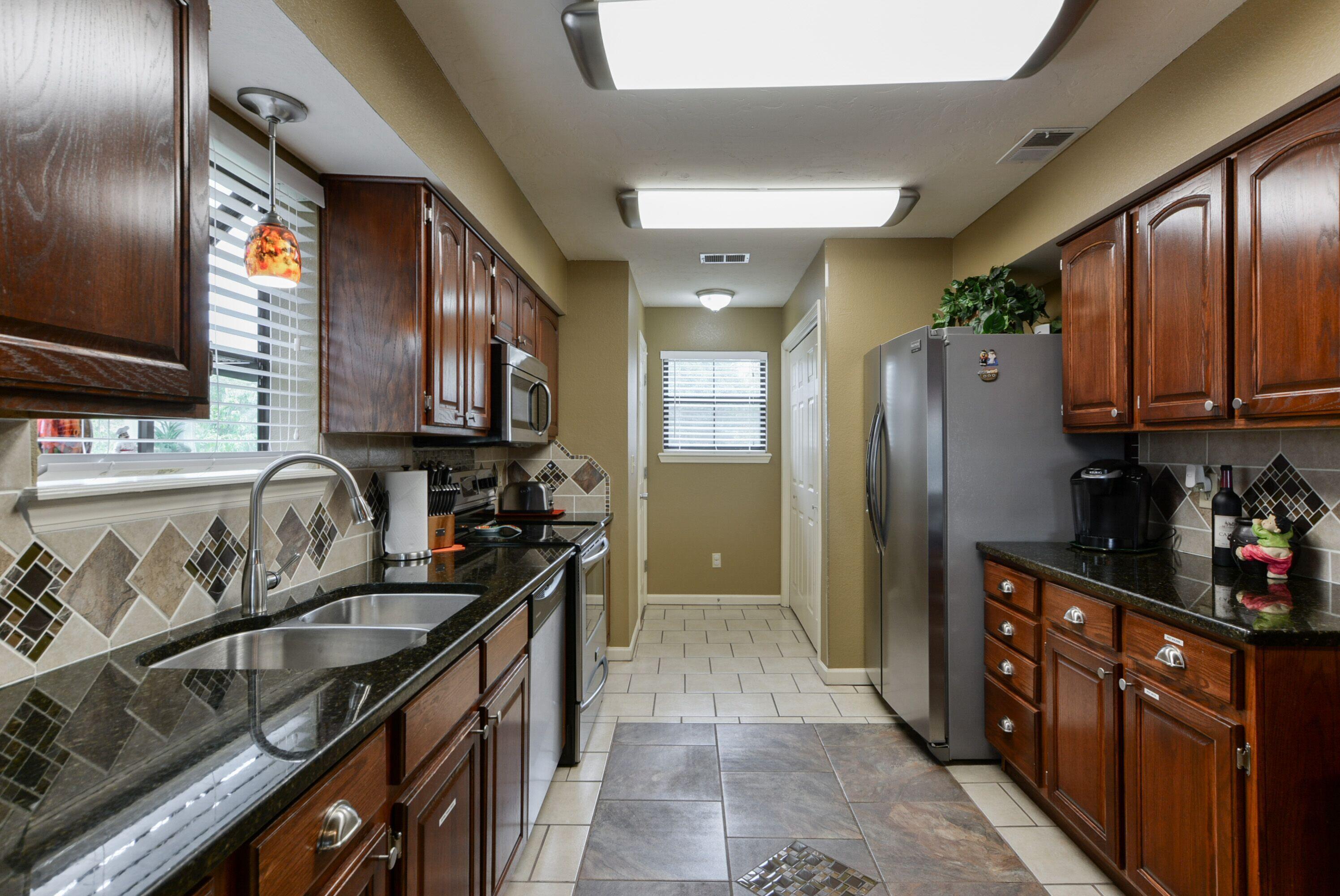 350 Wildwood Drive South 24 Property Photo 13