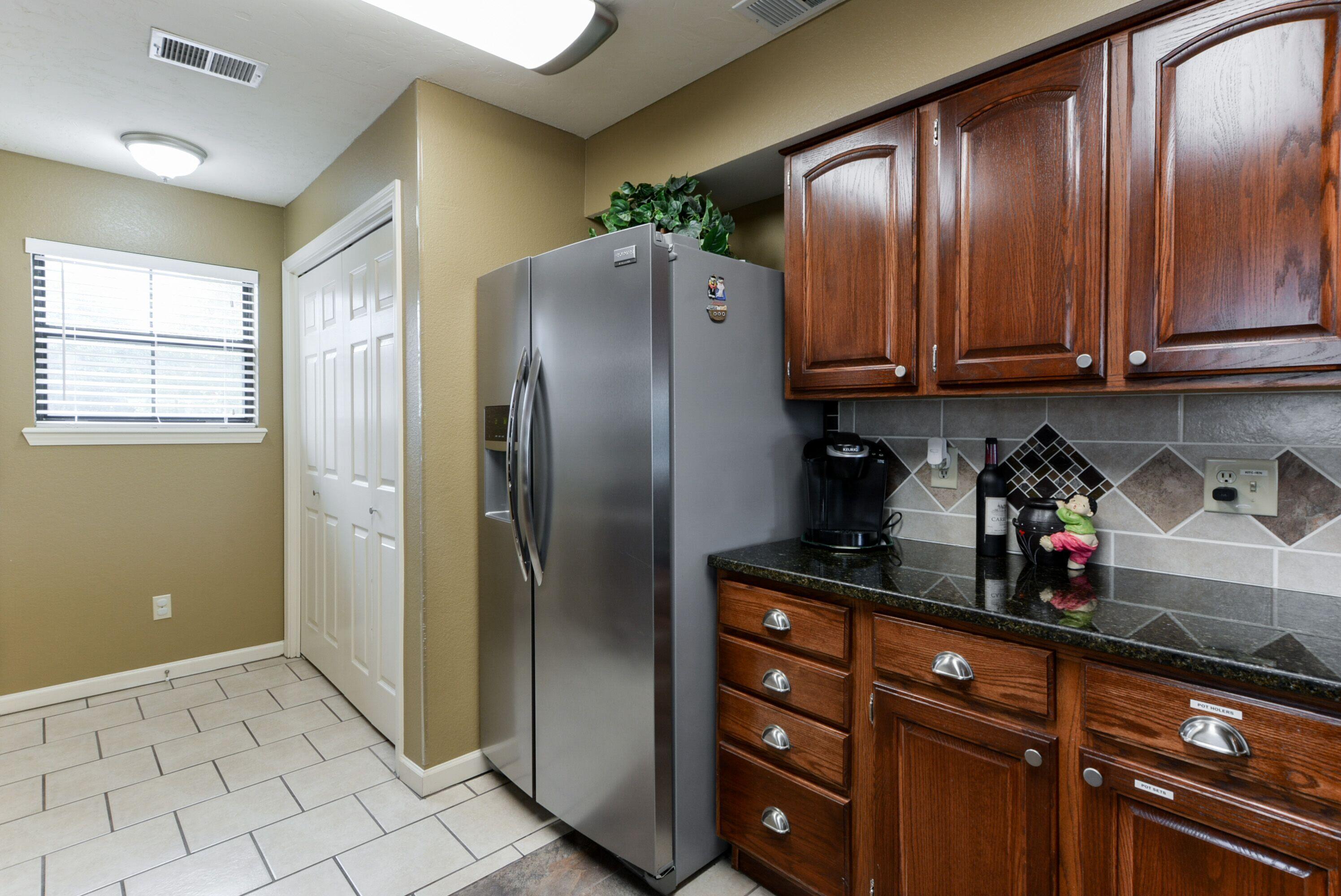 350 Wildwood Drive South 24 Property Photo 17