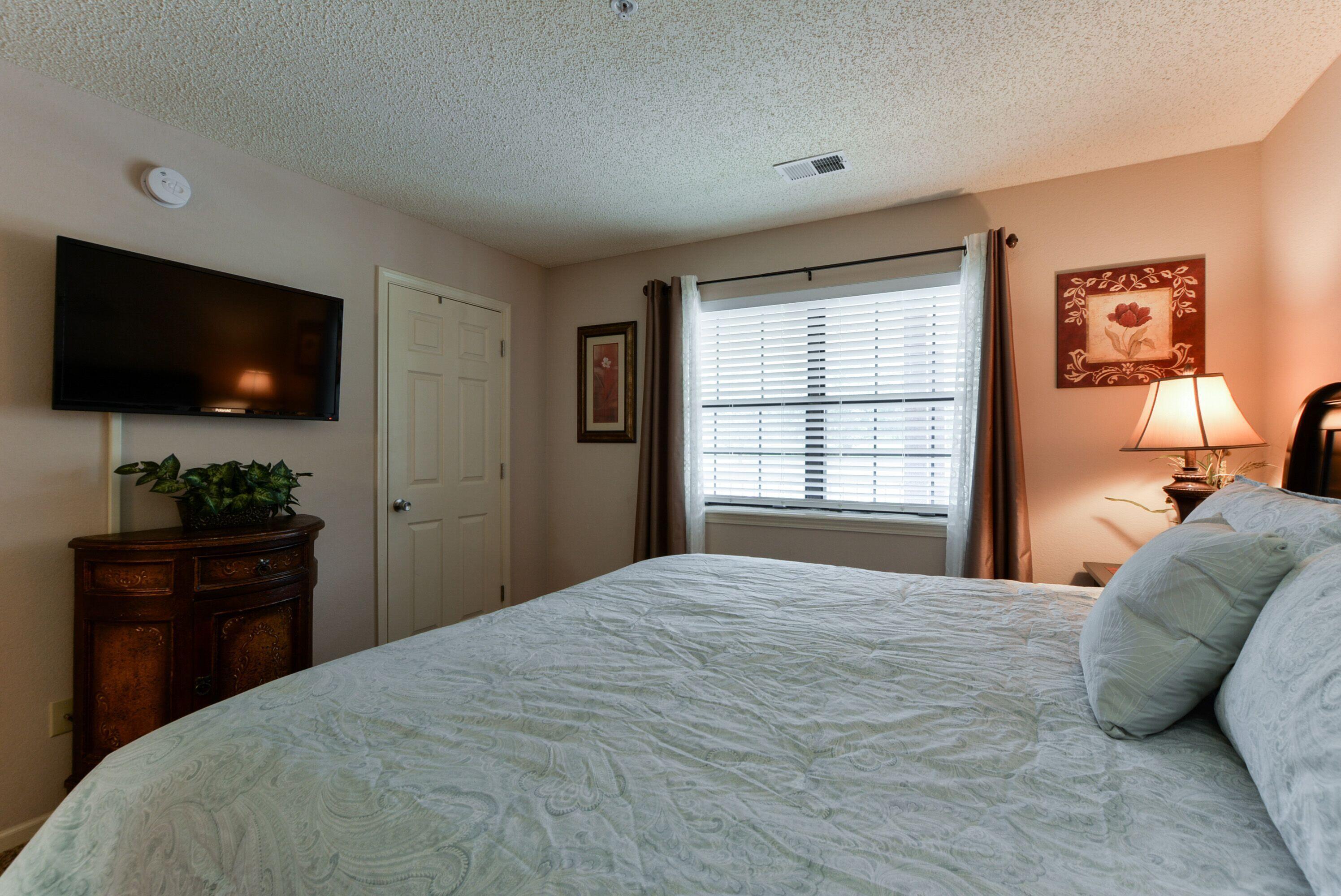 350 Wildwood Drive South 24 Property Photo 25