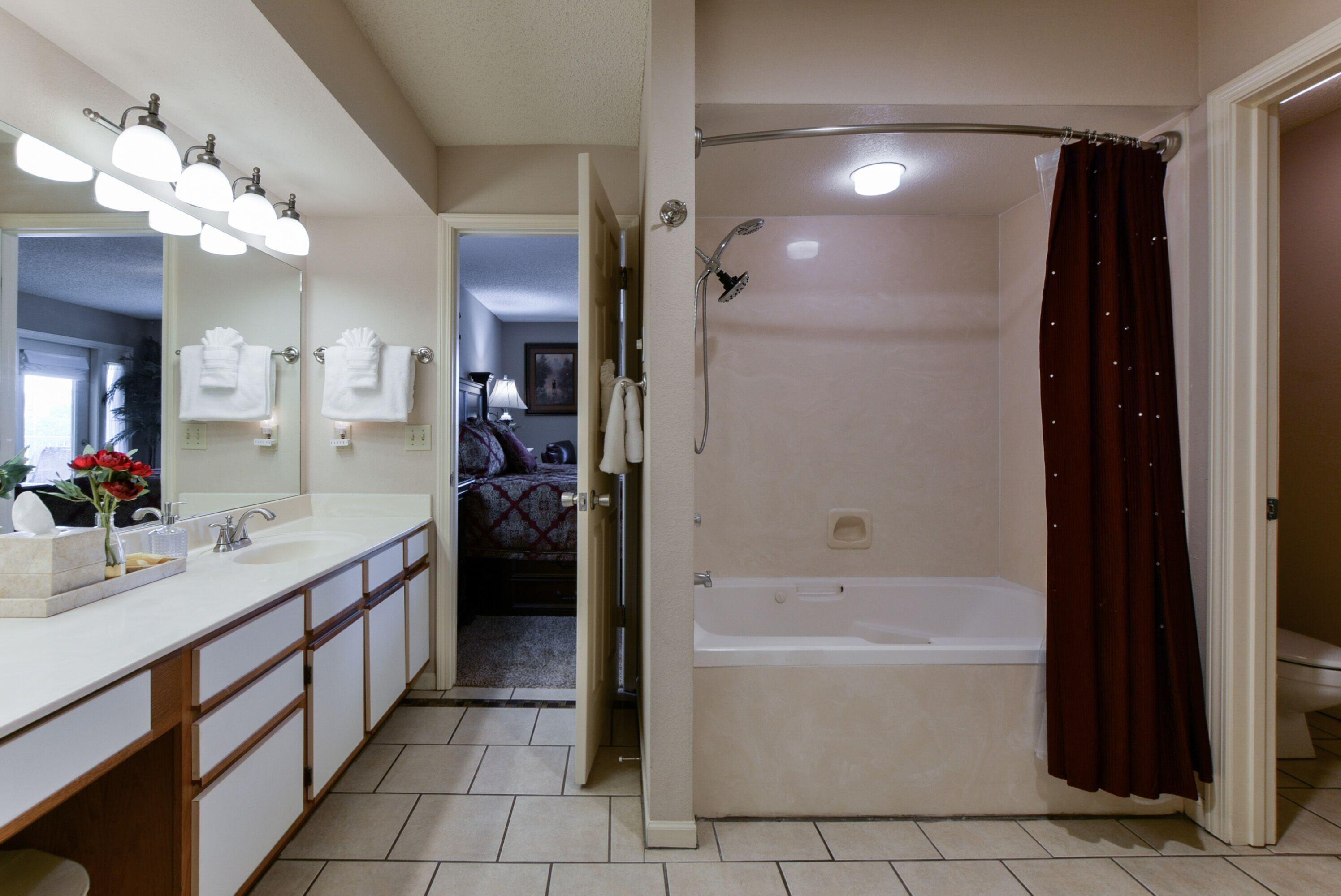 350 Wildwood Drive South 24 Property Photo 30