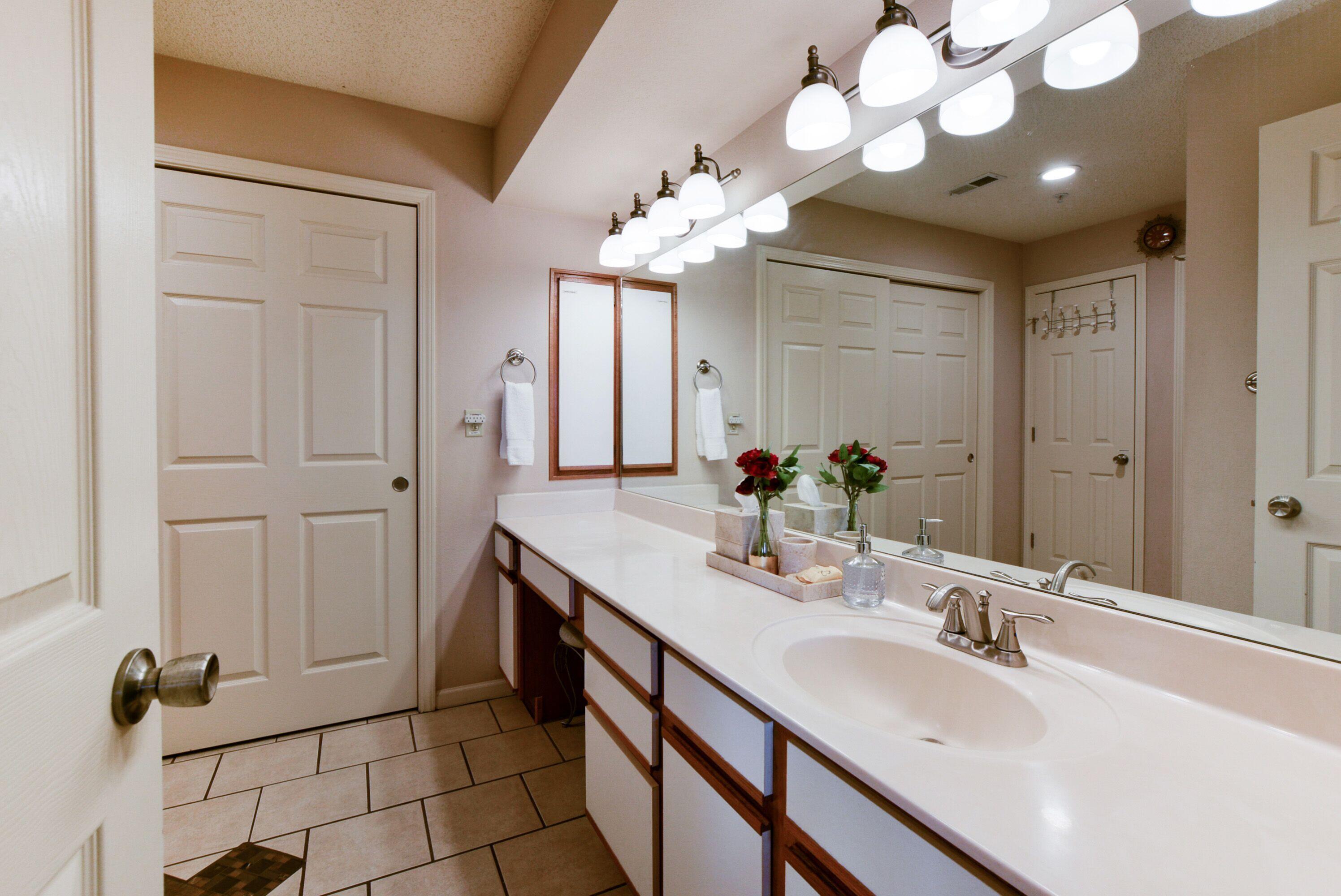 350 Wildwood Drive South 24 Property Photo 31