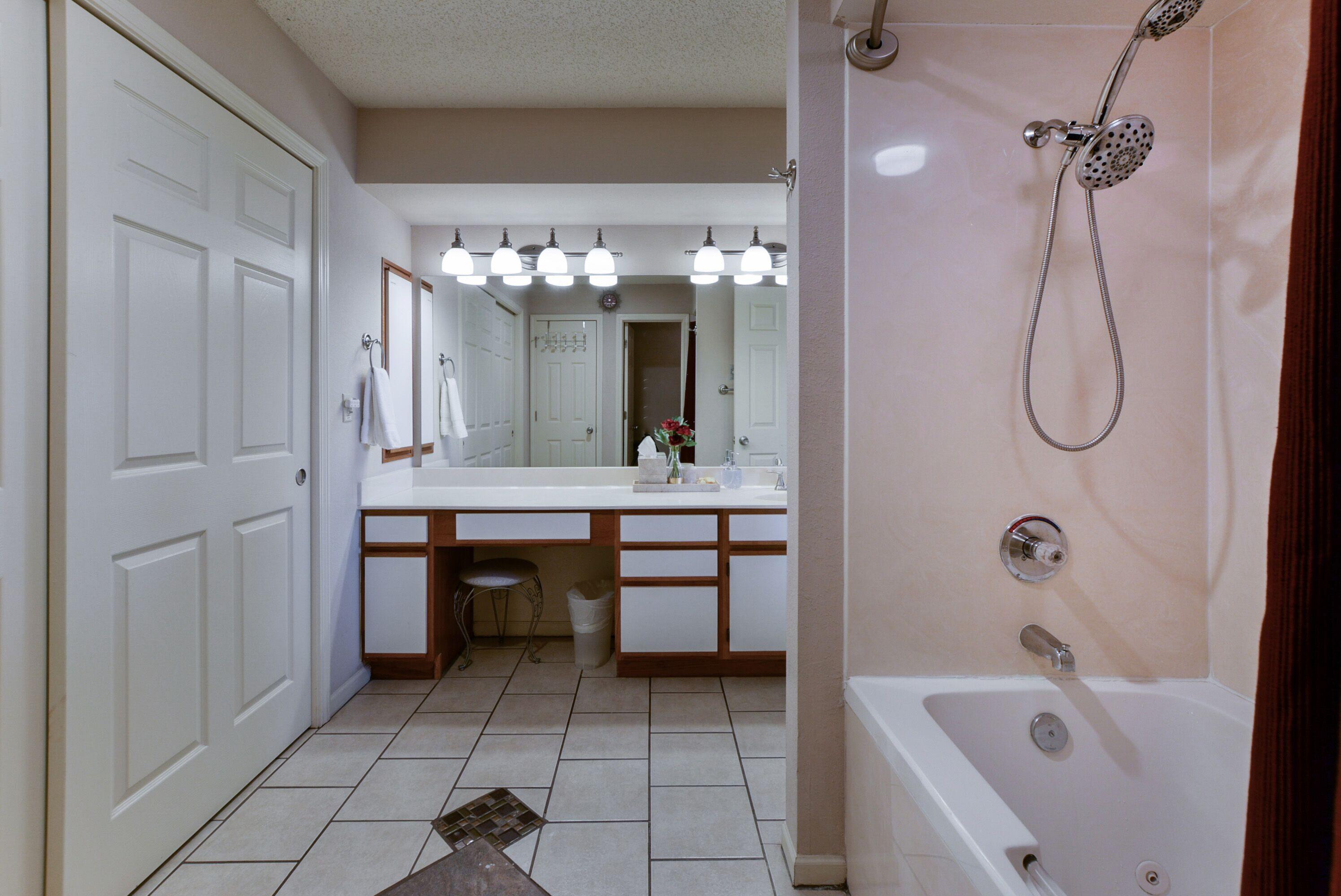 350 Wildwood Drive South 24 Property Photo 32