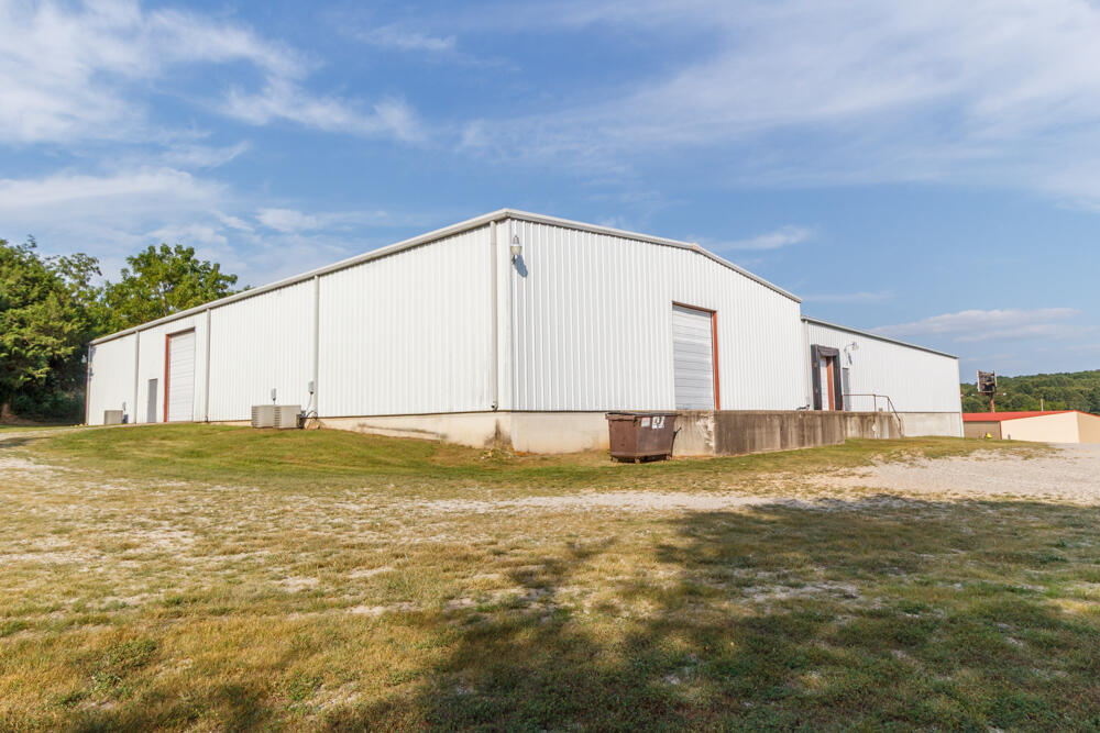 20725 Highway W Property Photo 7