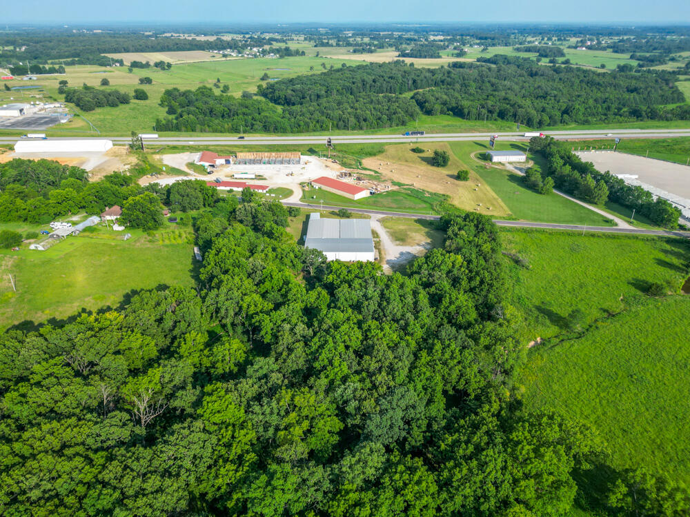 20725 Highway W Property Photo 13