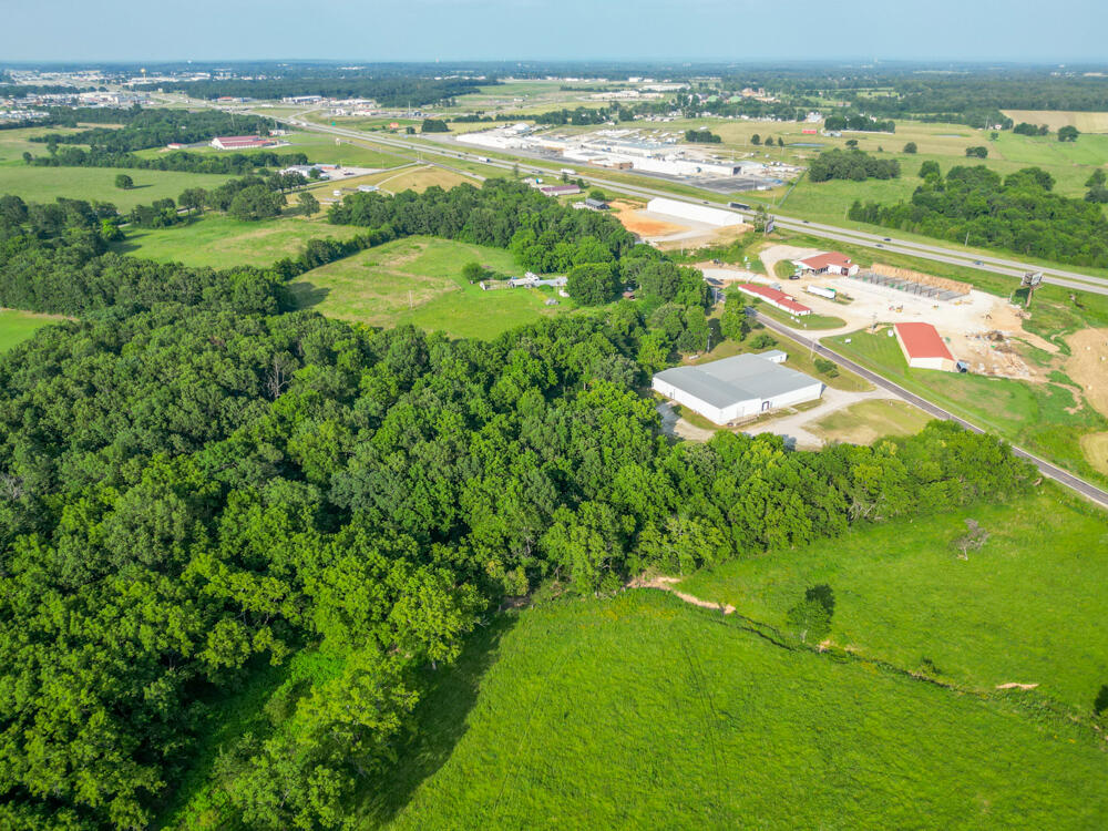 20725 Highway W Property Photo 15