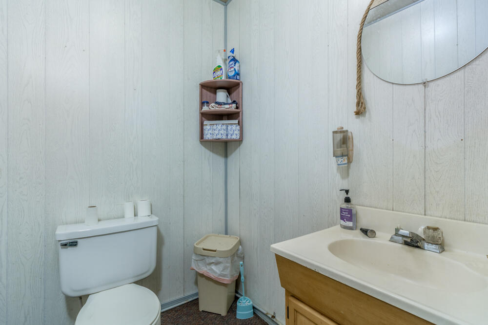 20725 Highway W Property Photo 32
