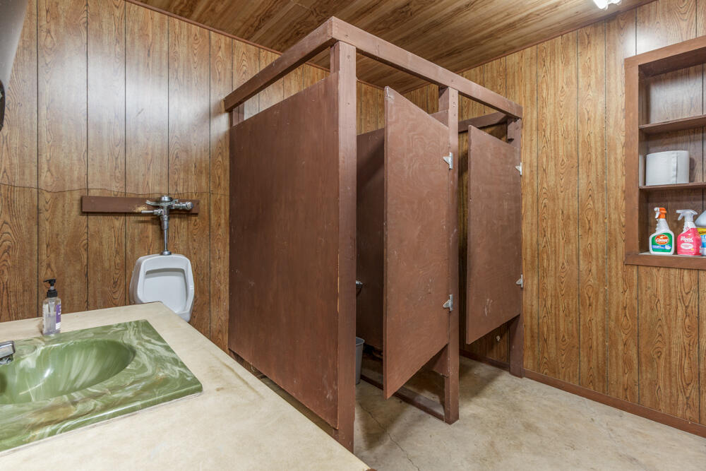 20725 Highway W Property Photo 34