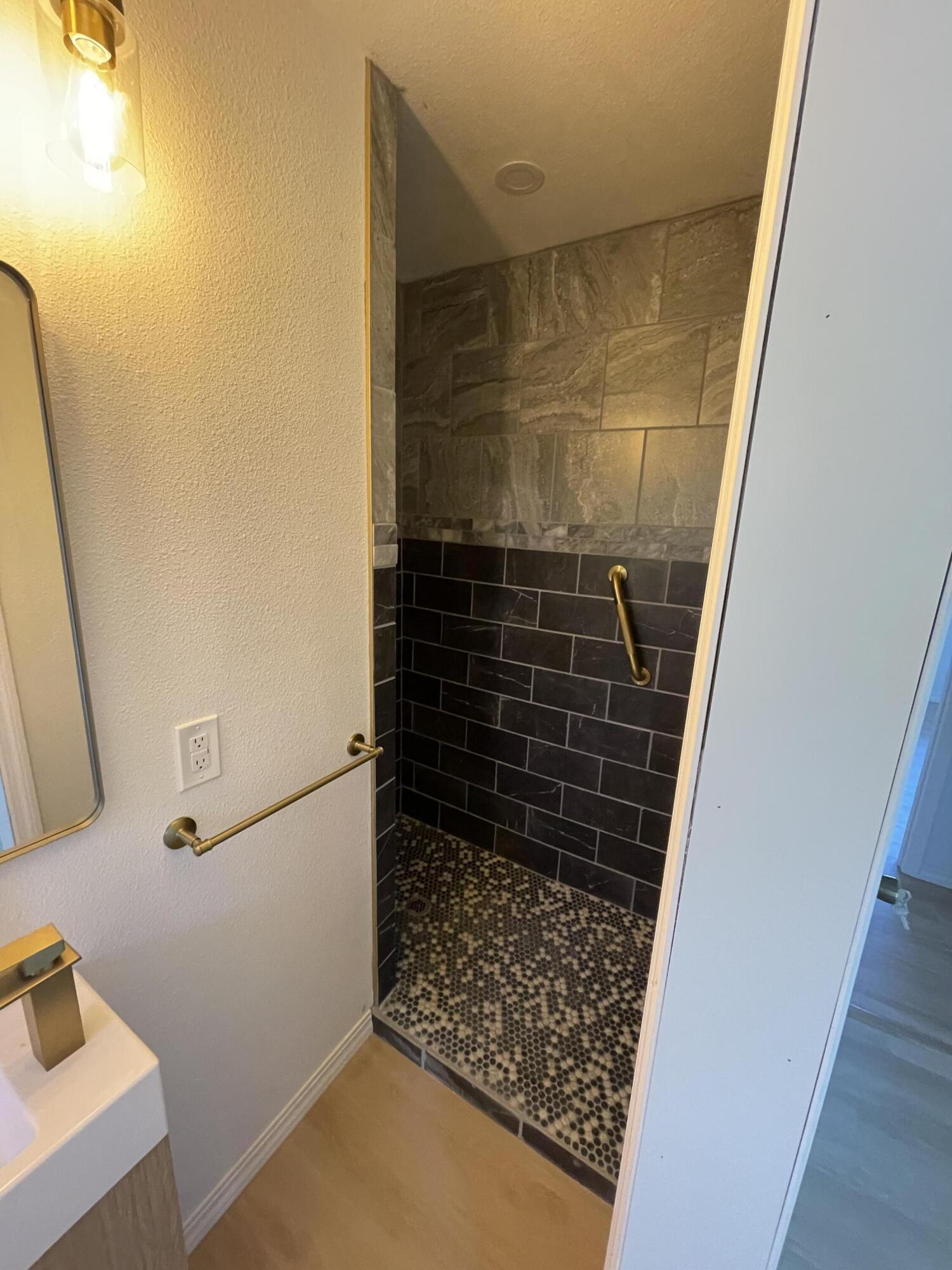 292 Rea Street Property Photo 44