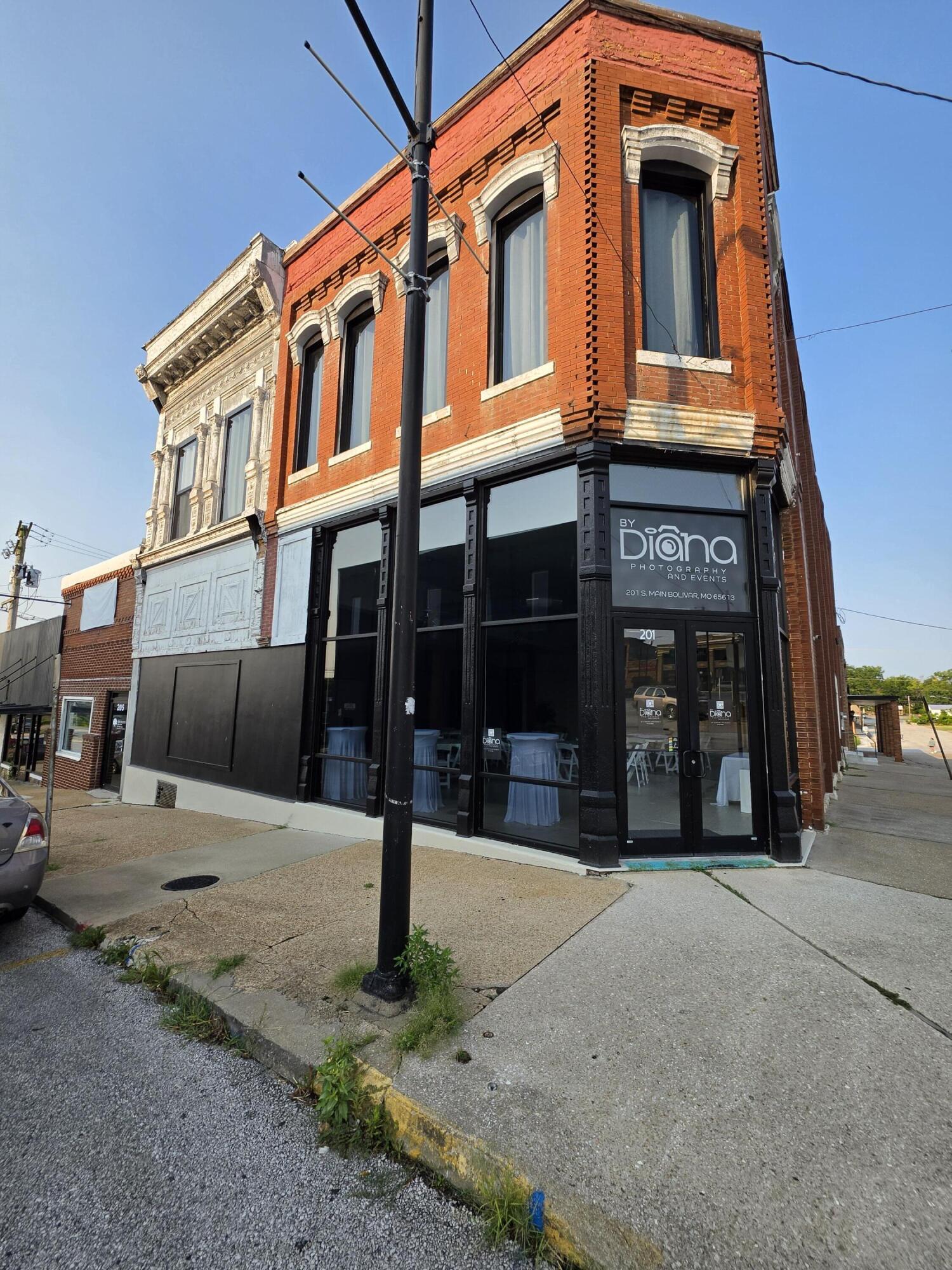 201 South Main Avenue Property Photo 4