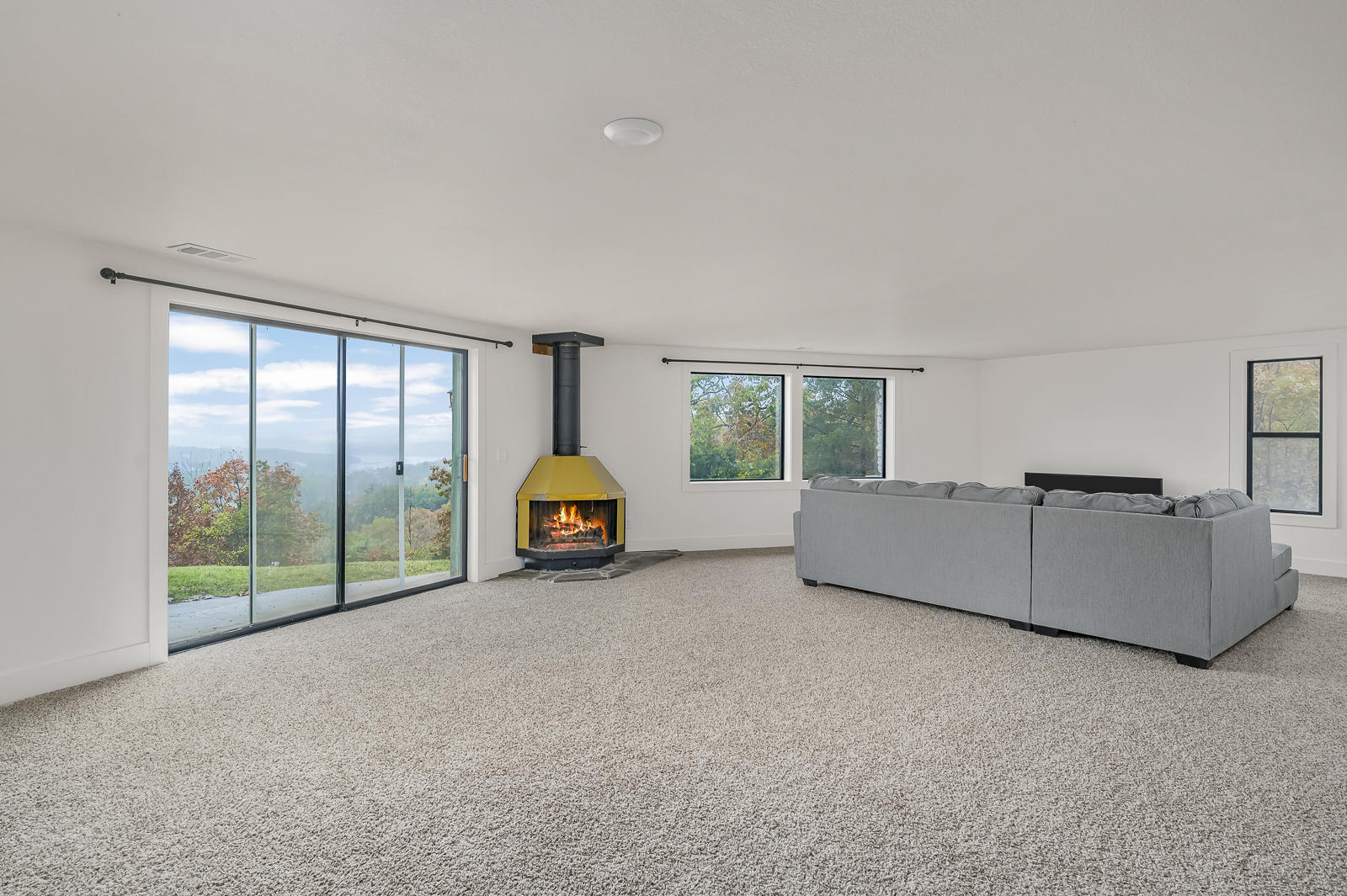 26 Greenview Drive Property Photo 48