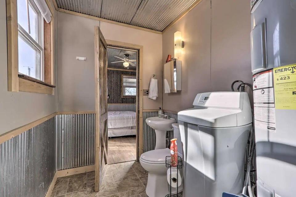 3142 Fishin Hole Road Property Photo 11