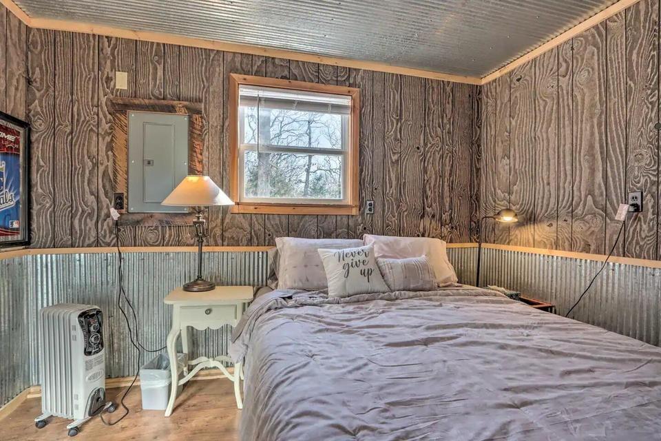 3142 Fishin Hole Road Property Photo 18