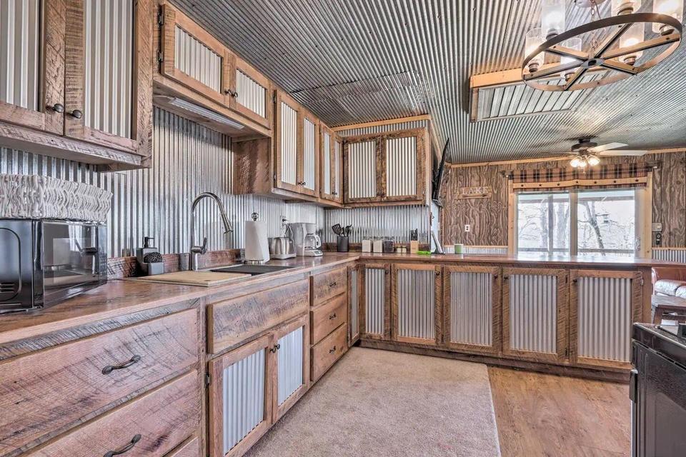 3142 Fishin Hole Road Property Photo 21