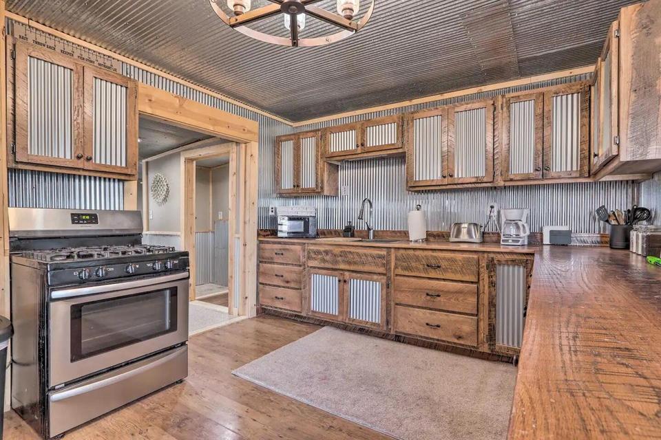 3142 Fishin Hole Road Property Photo 22