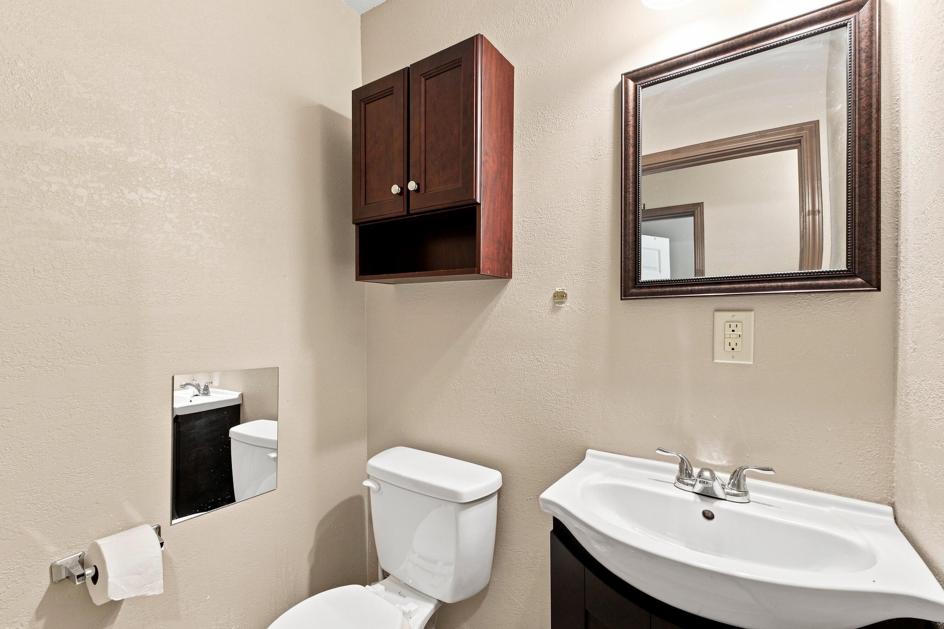 1211 North Warren Avenue Property Photo 26