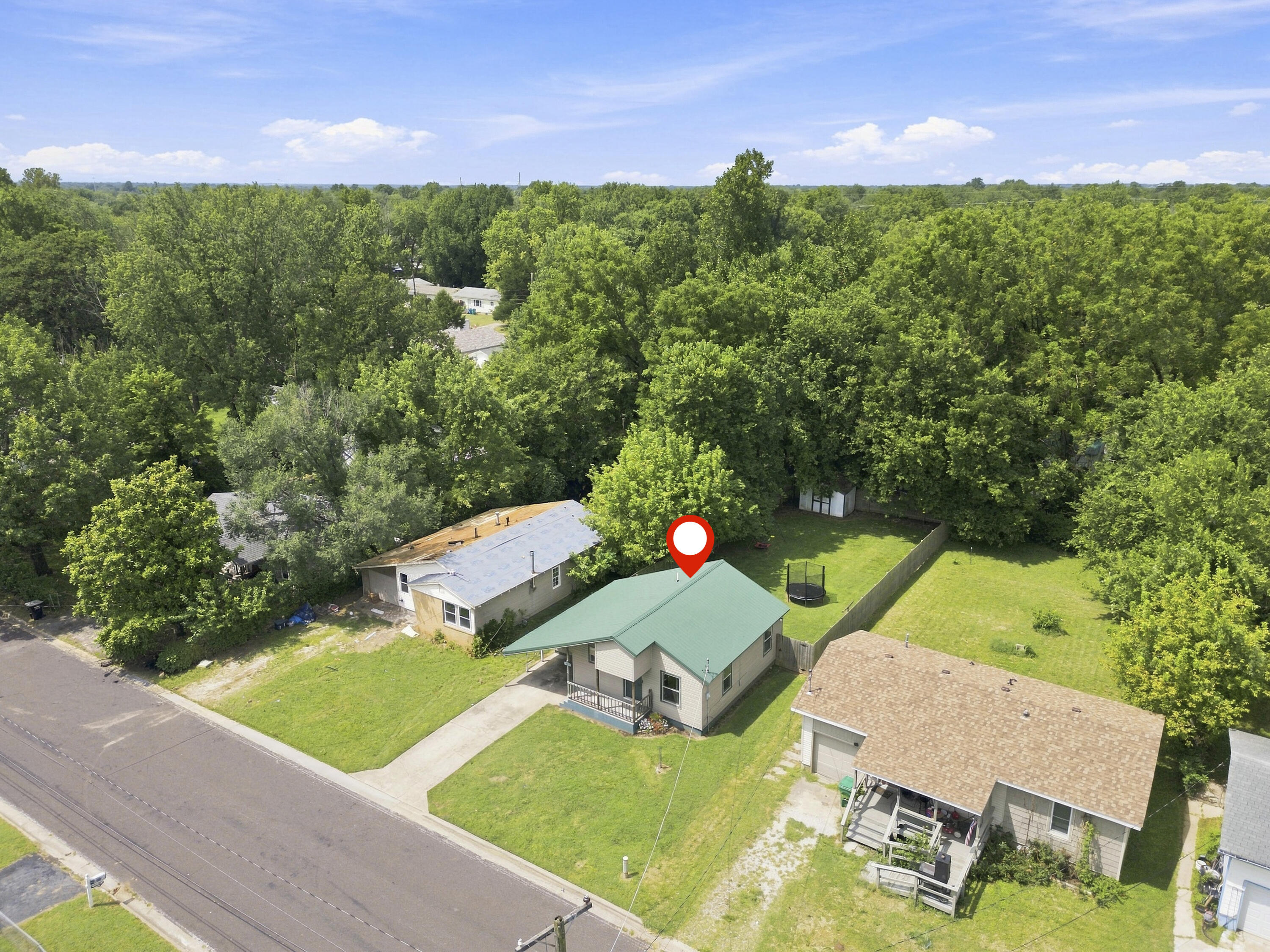 1211 North Warren Avenue Property Photo 34
