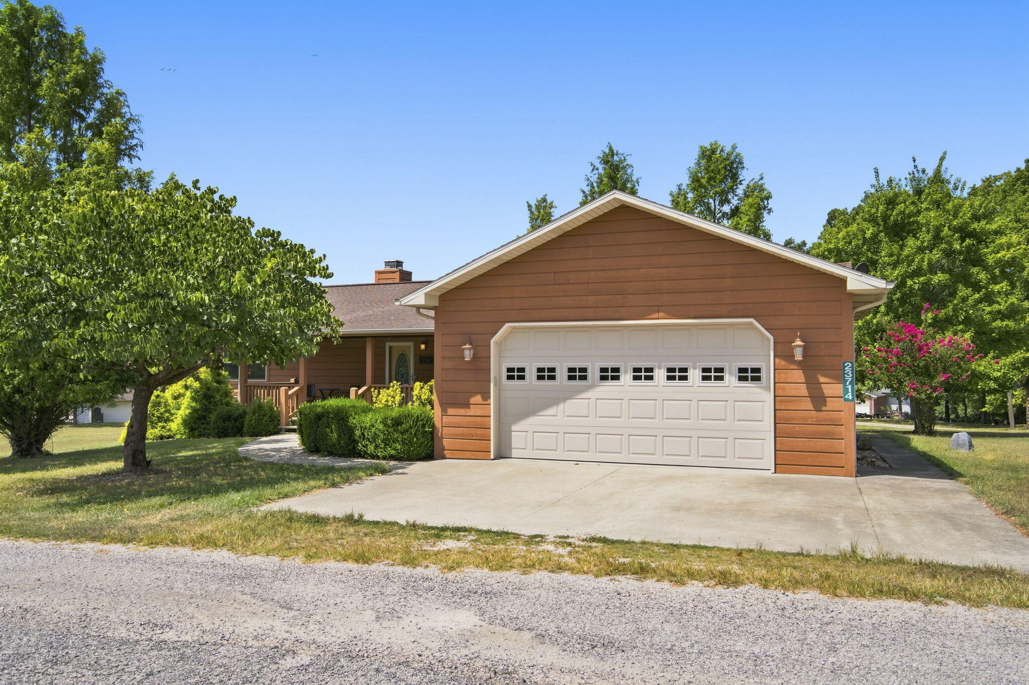 23714 Welch Point Circle Property Photo 2
