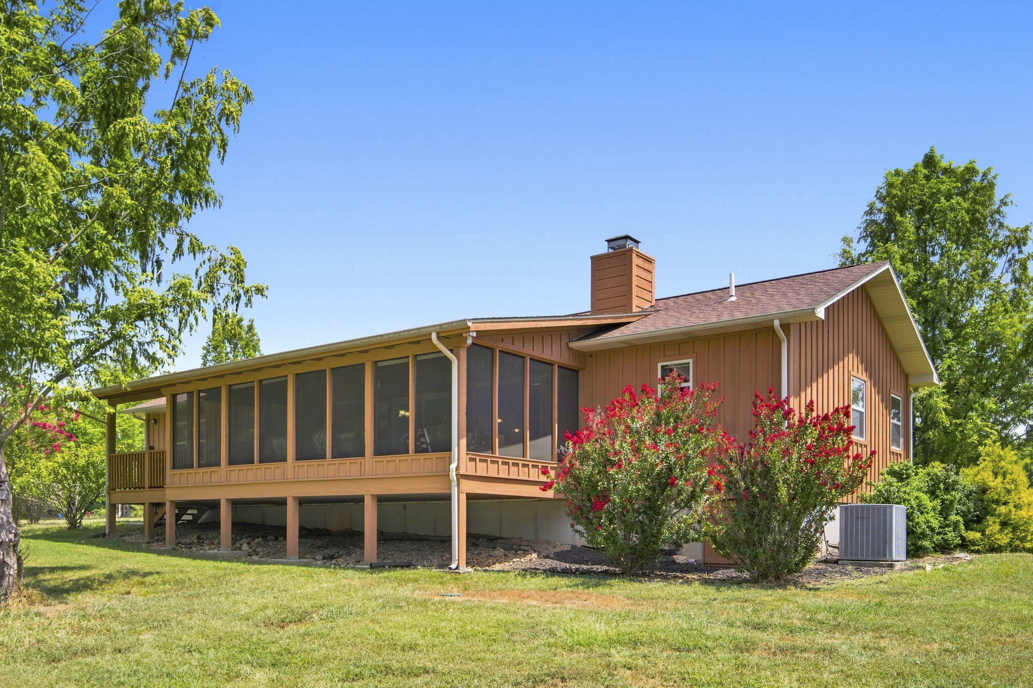23714 Welch Point Circle Property Photo 4