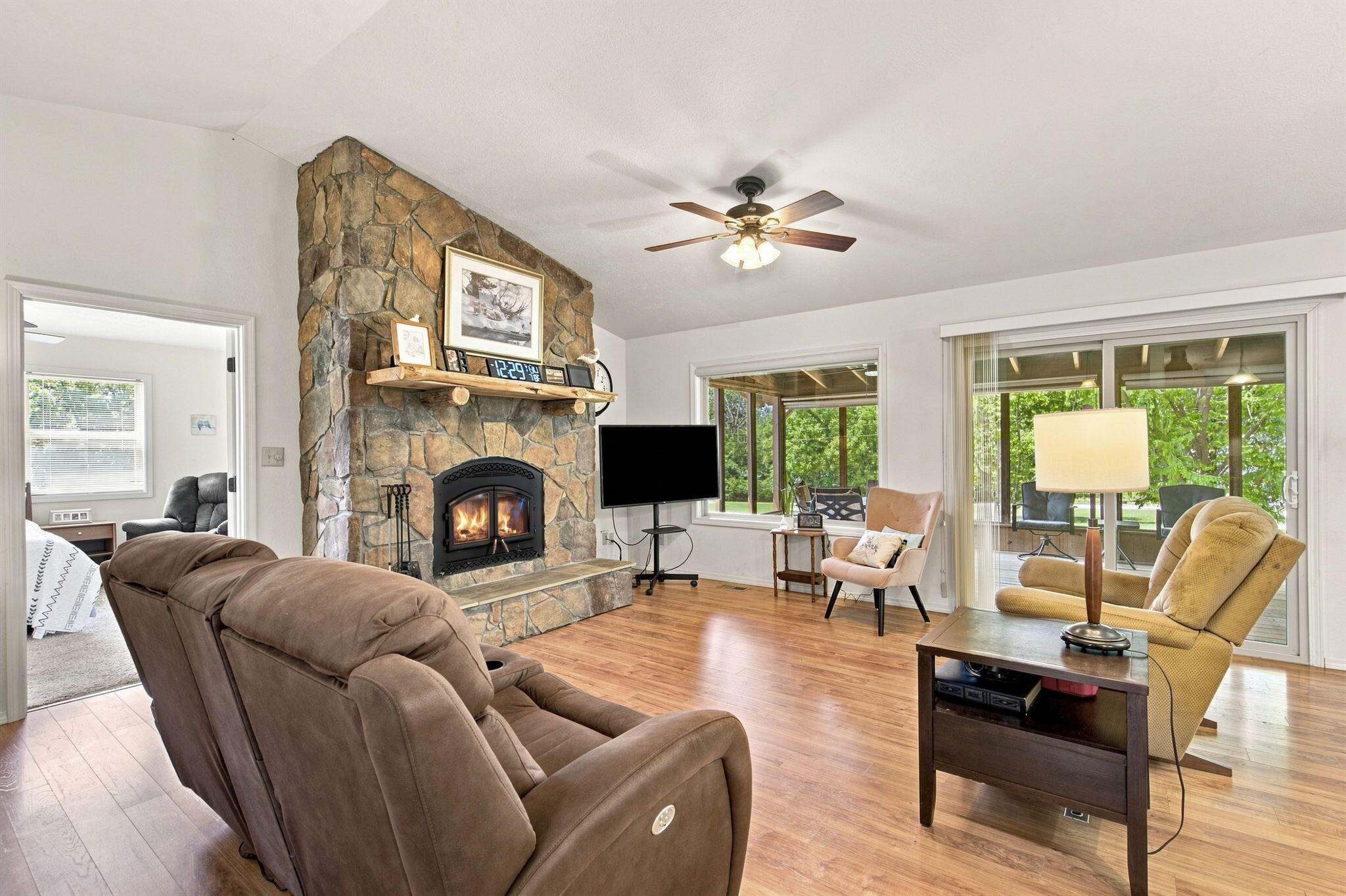23714 Welch Point Circle Property Photo 7