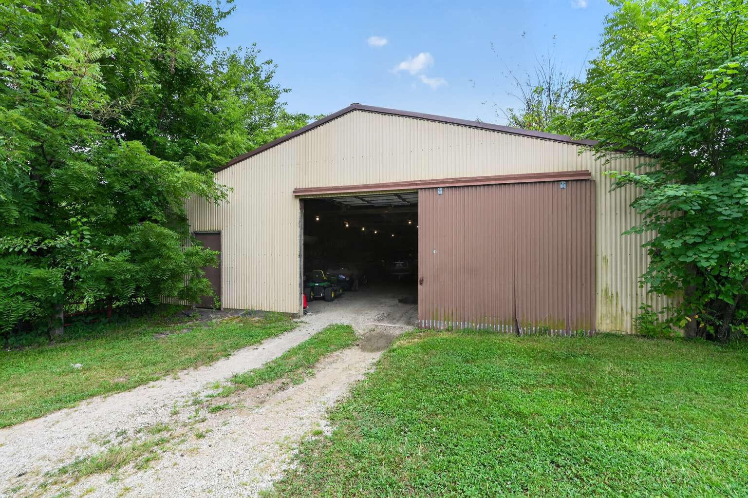 6685 Southeast Isley Drive Property Photo 12