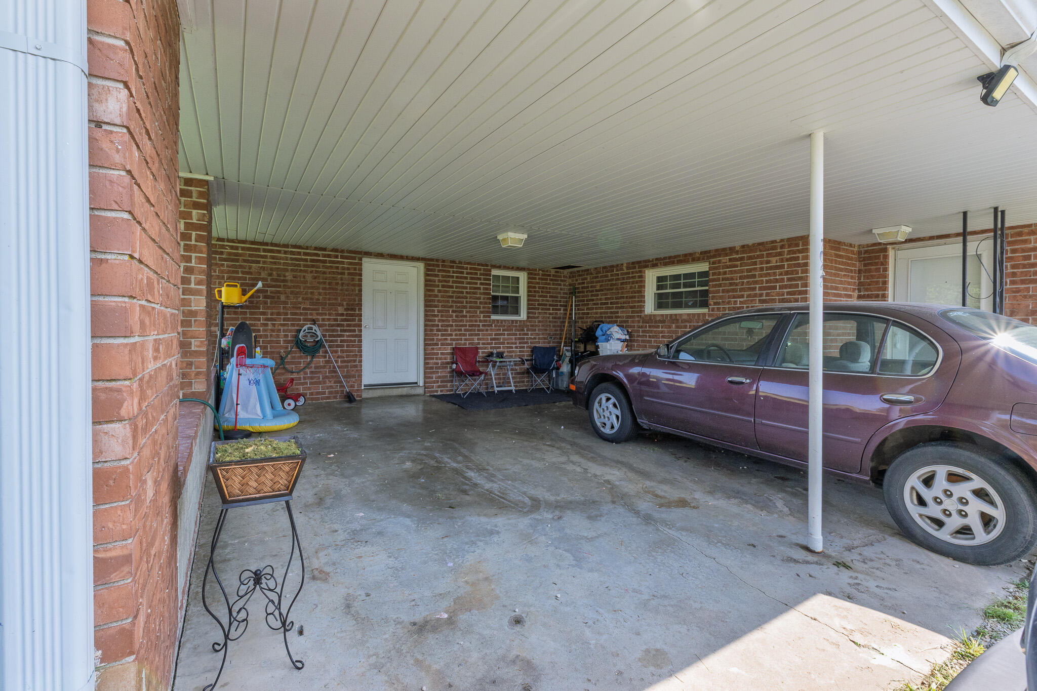 7053-7057 West Farm Road 106 7053-7057 Property Photo 5