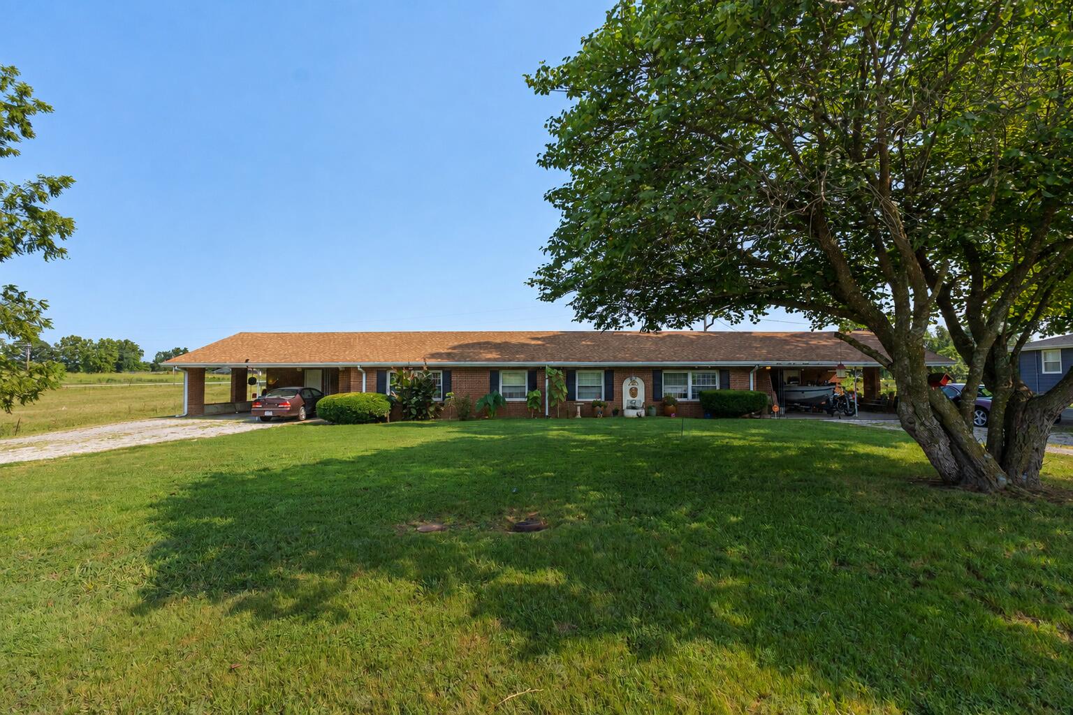 7053 West Farm Road 106 7053-7057 Property Photo 2