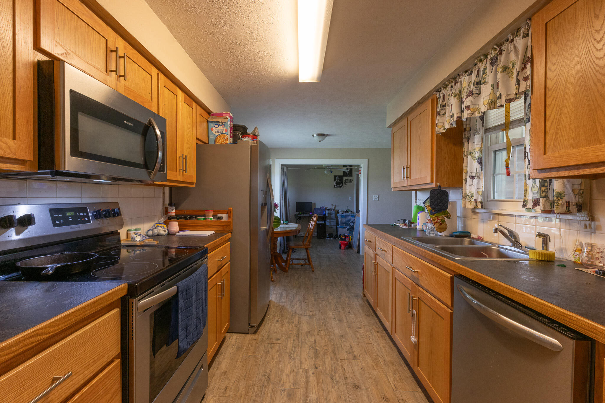 7053 West Farm Road 106 7053-7057 Property Photo 11