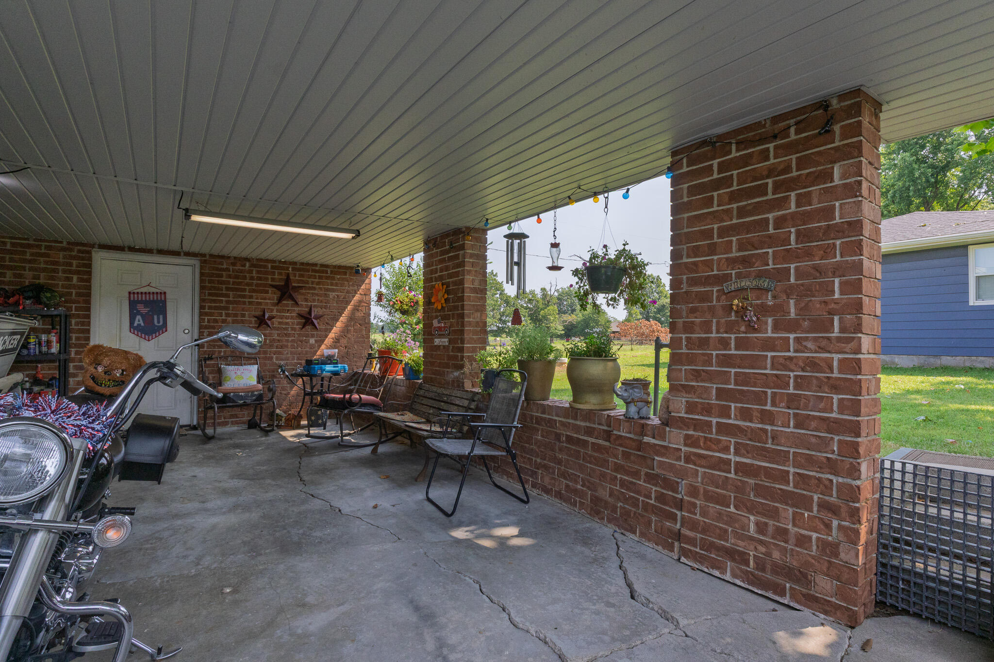 7053 West Farm Road 106 7053-7057 Property Photo 22