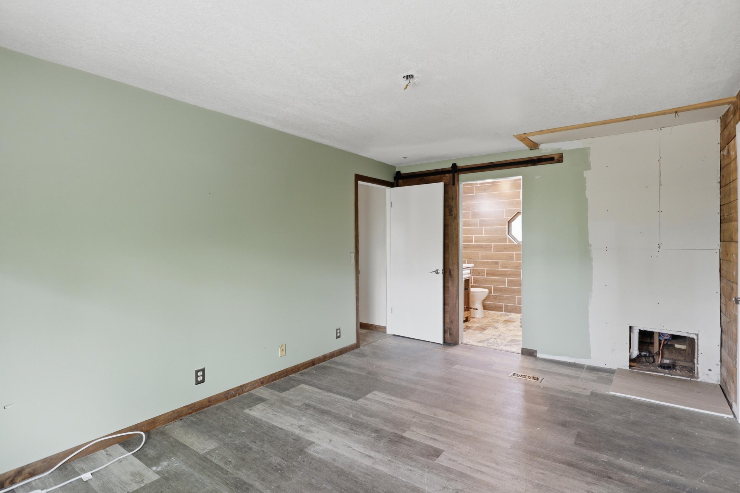 9 Scottish Landing Road Property Photo 16