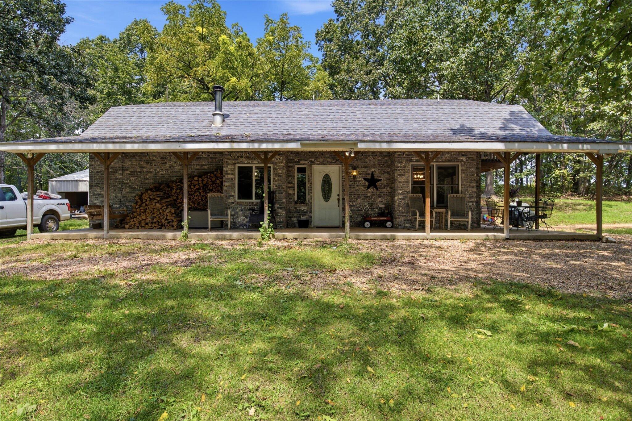 1701 Jackson Spring Road Property Photo 2