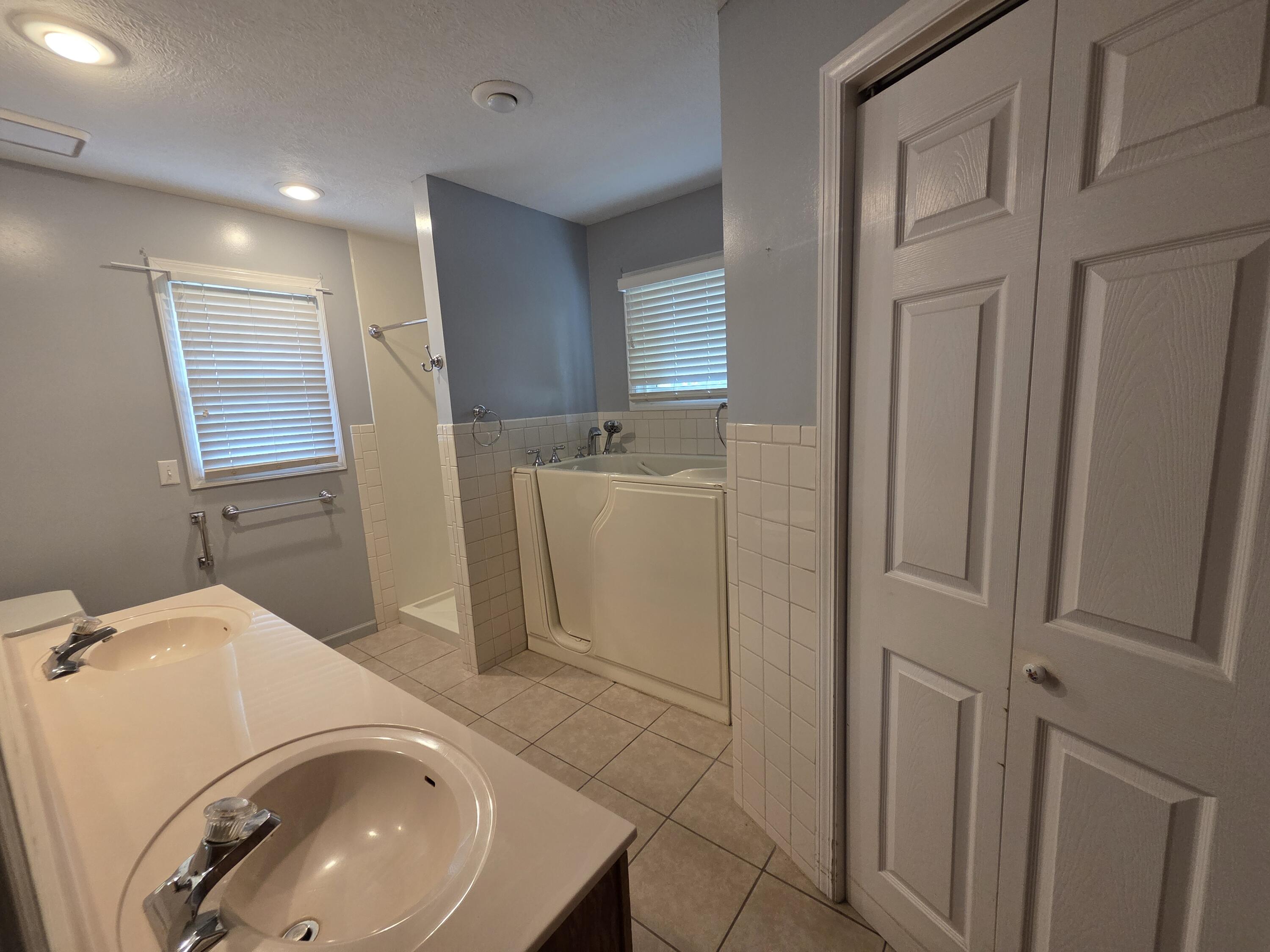 4719 South Clifton Court Property Photo 31