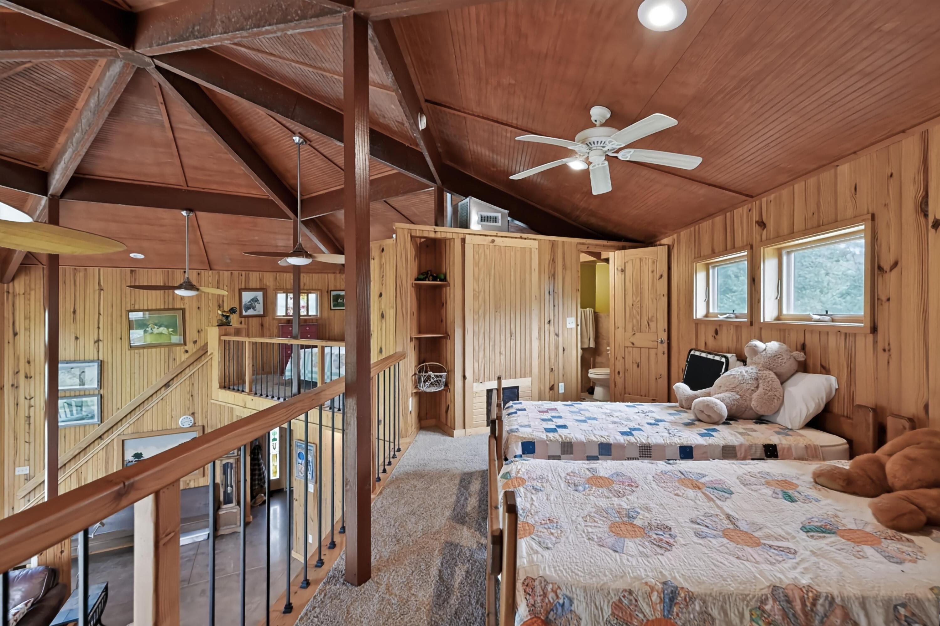 9550 Maple Road Property Photo 22
