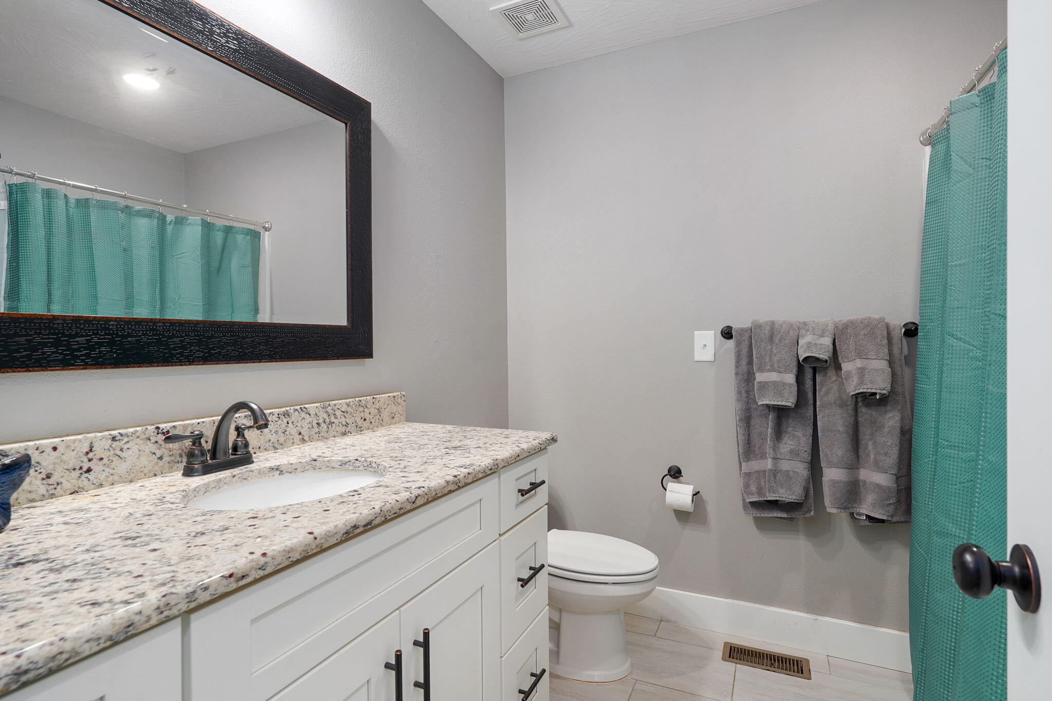 4411 Florence Avenue Property Photo 22