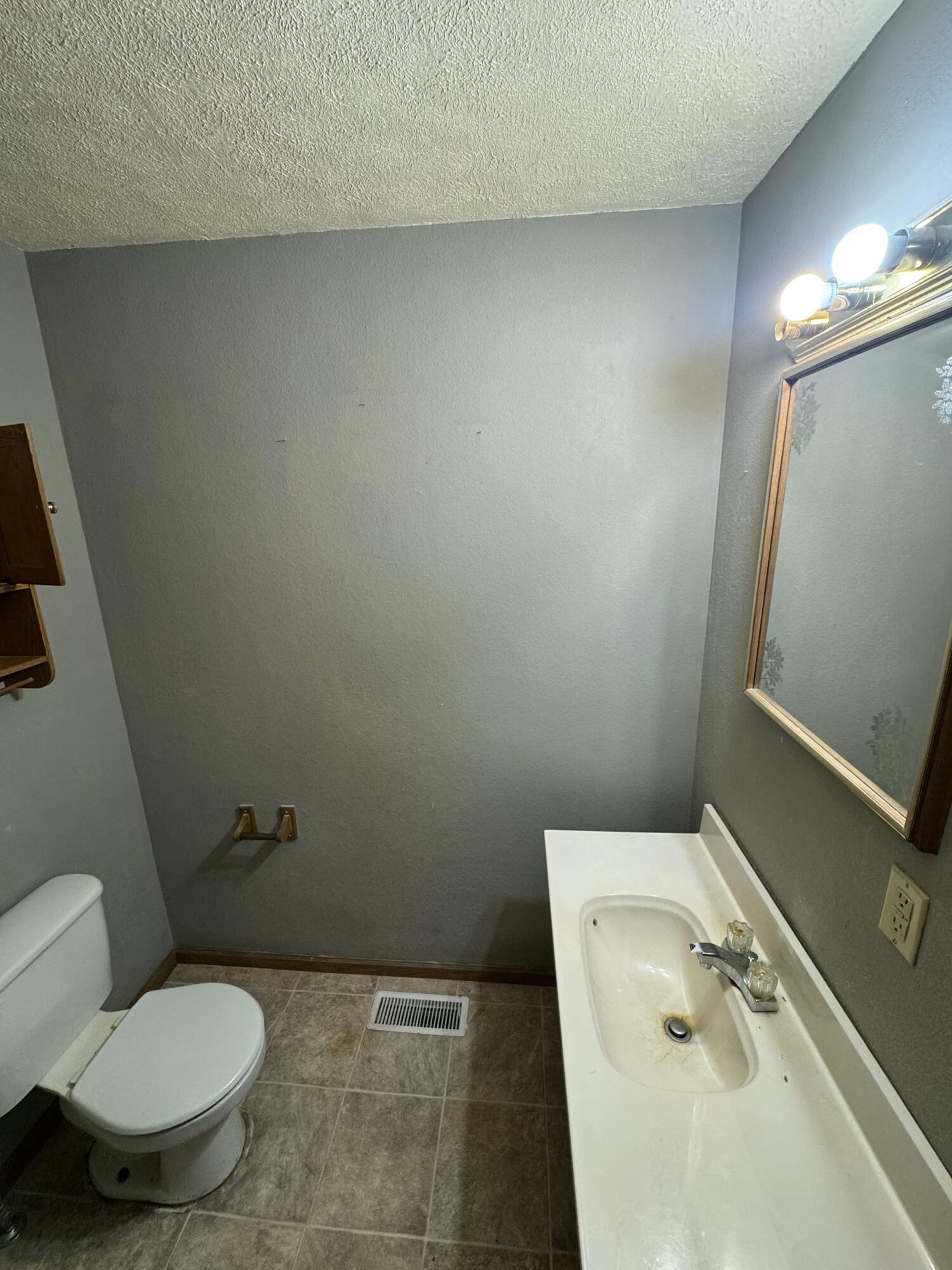 421 George Street Property Photo 15