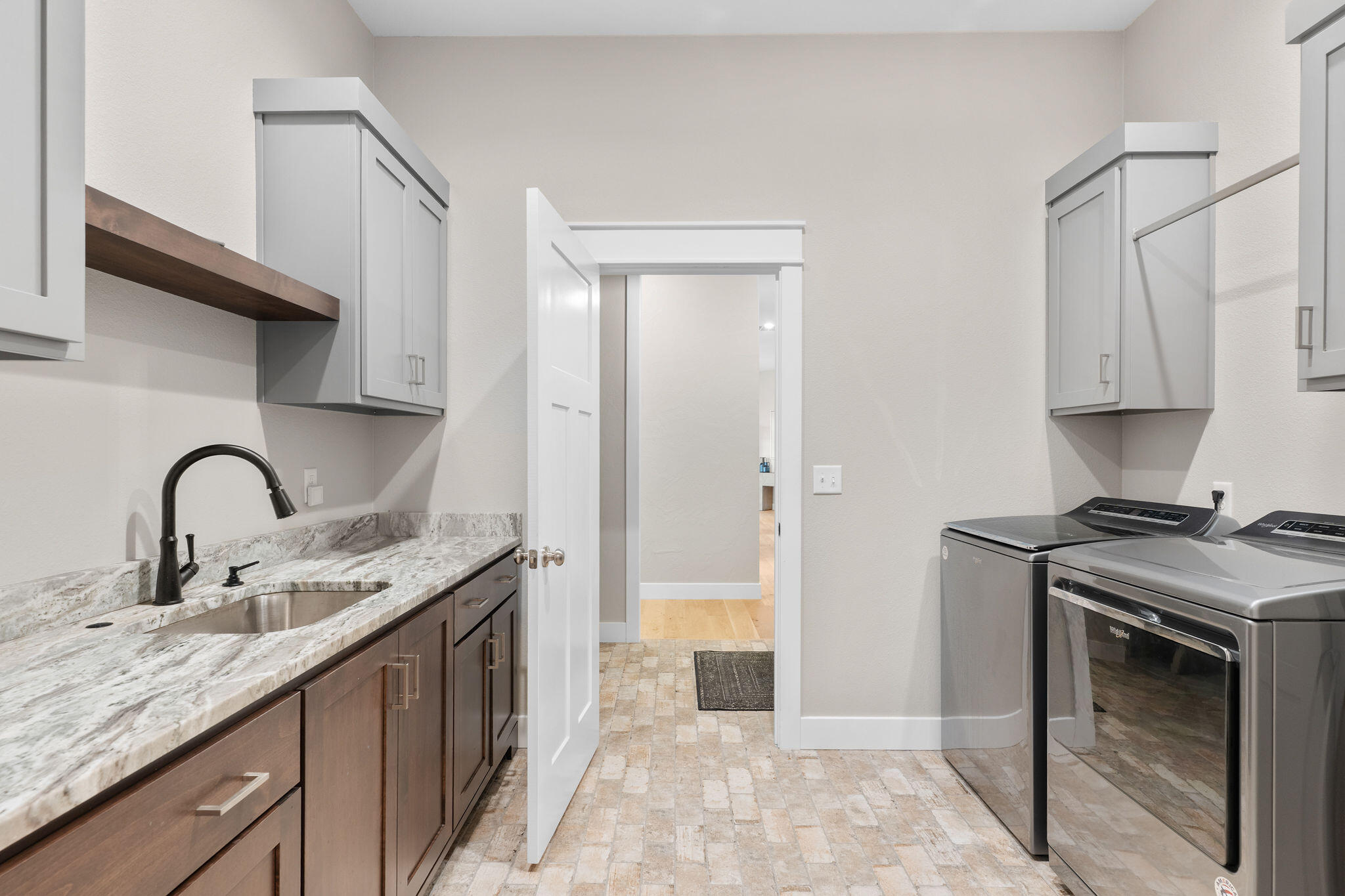 3958 East Dunrobin Drive Property Photo 18
