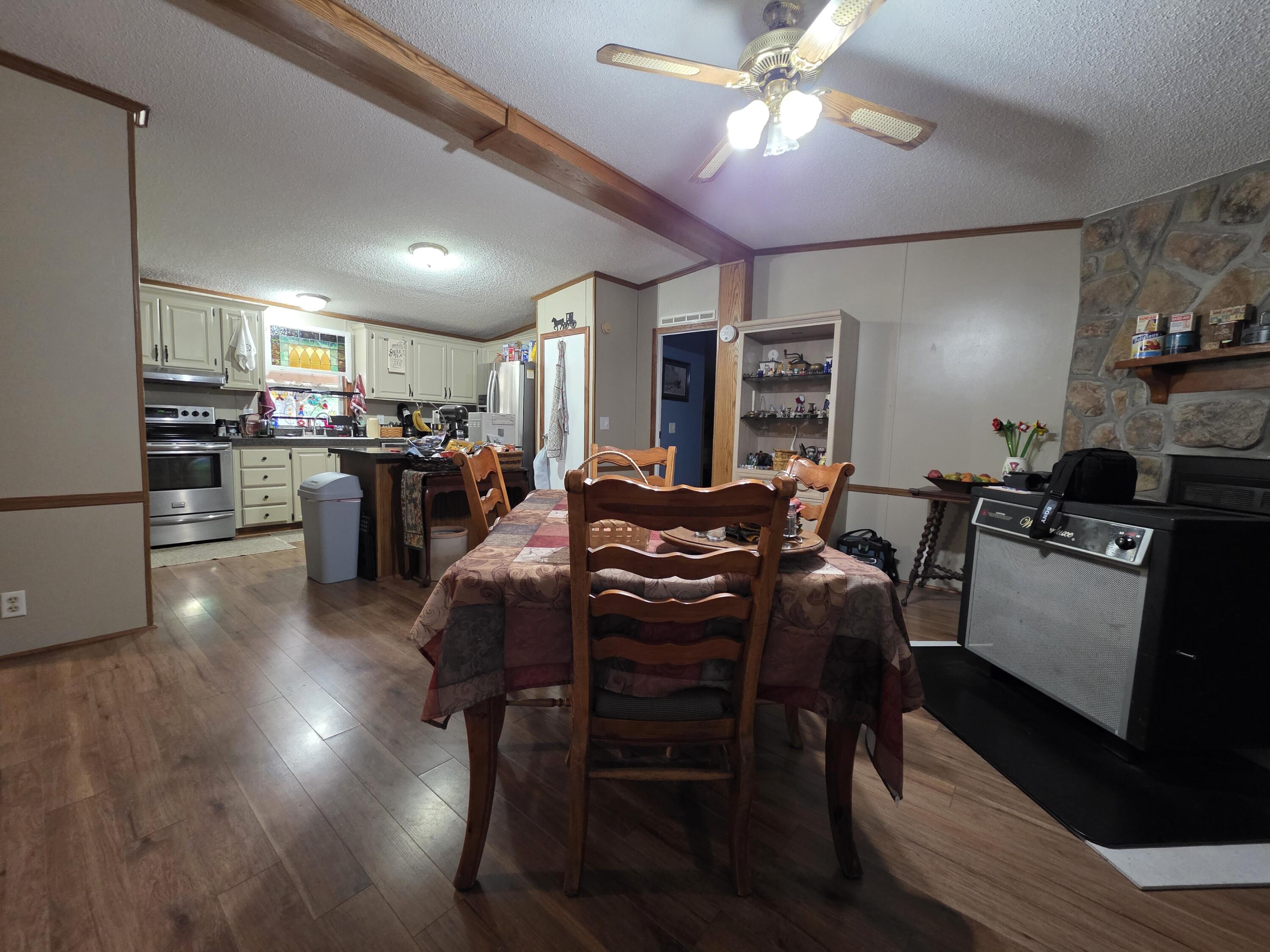 17664 Locust Road Property Photo 10