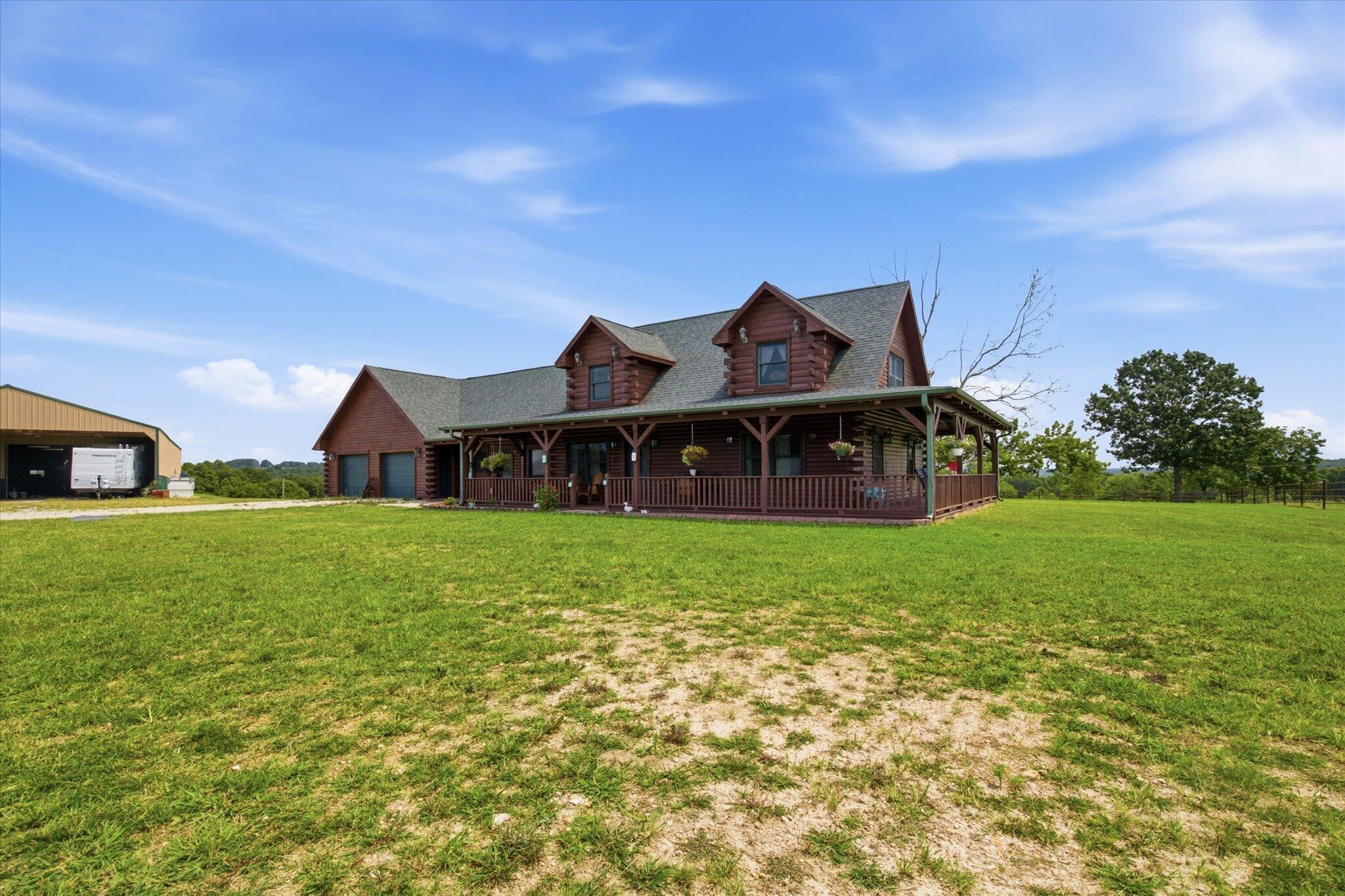 8086 County Road Aj-420 Property Photo 2