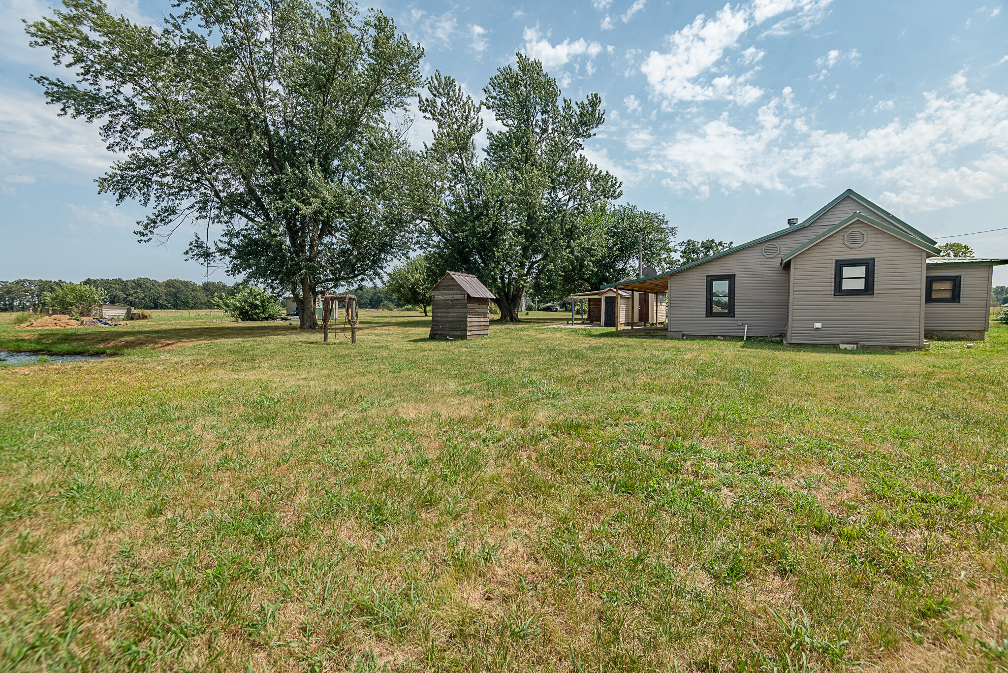 192 Farm Road 1170 Property Photo 6