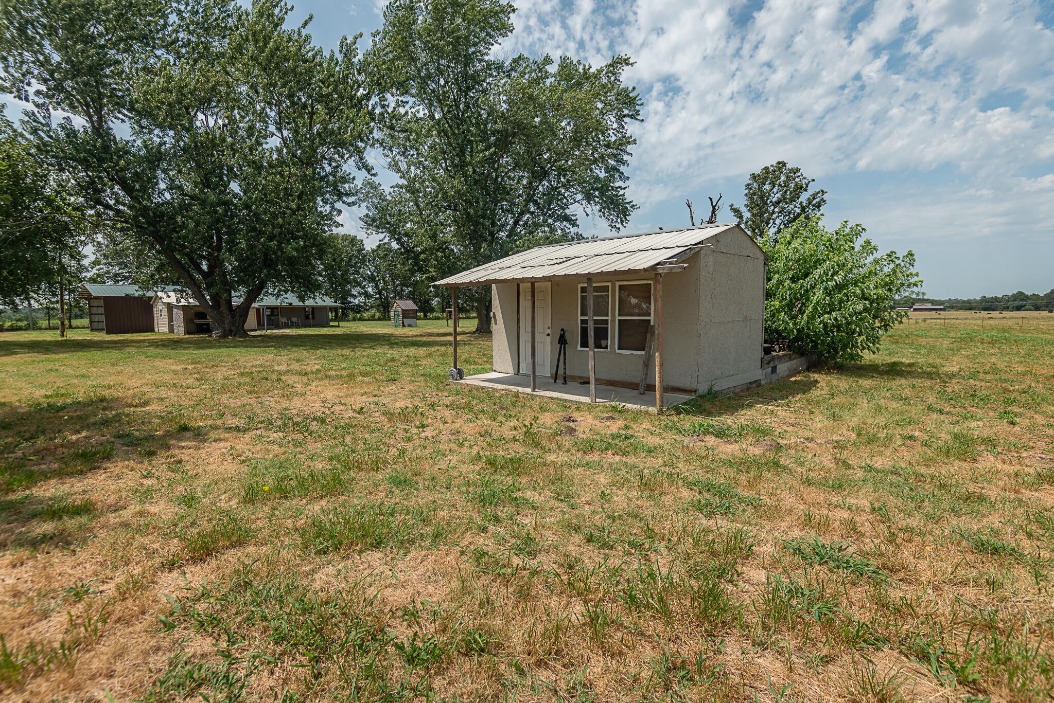 192 Farm Road 1170 Property Photo 23