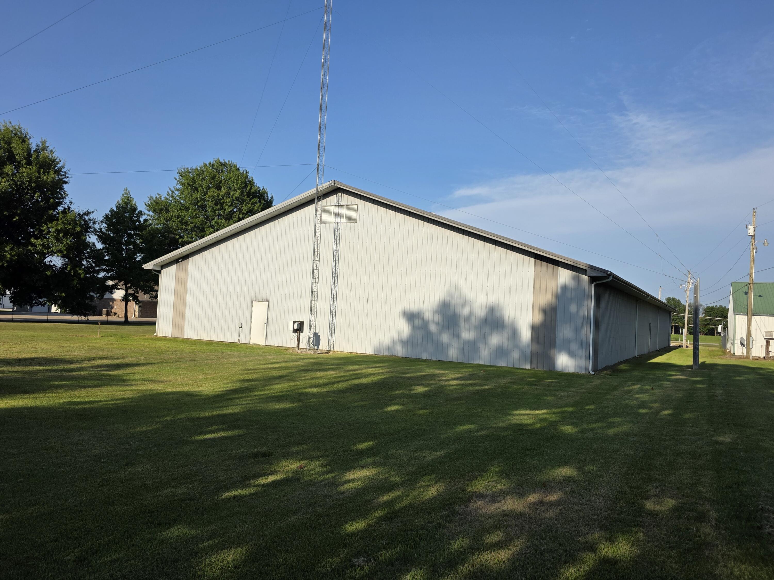 3220 South Highway 32 Property Photo 2