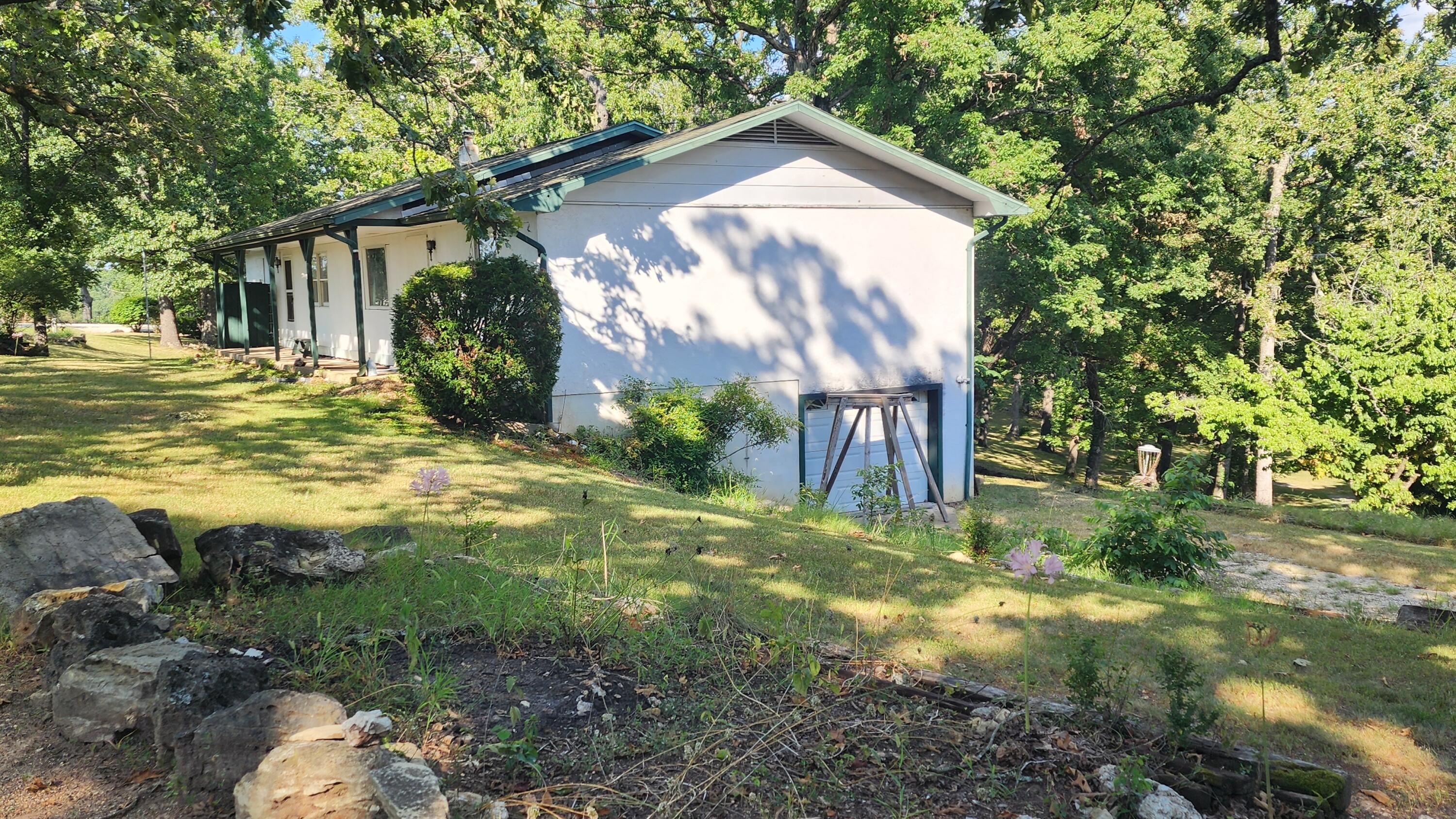 792 Skyline Drive Property Photo 4