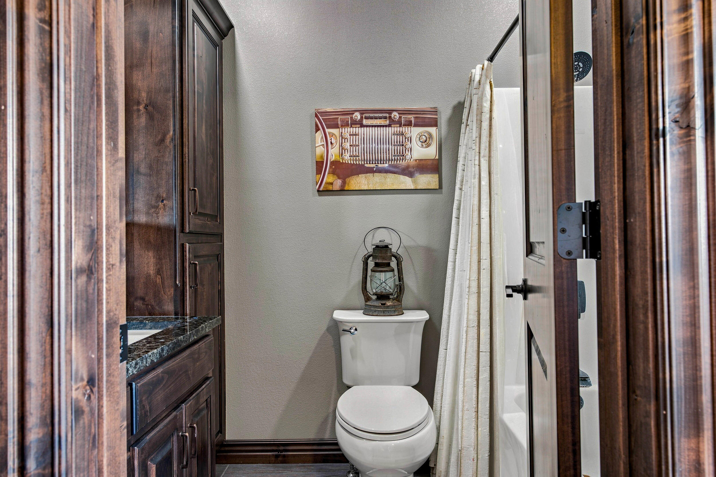 22554 Lawrence 1200 Property Photo 18
