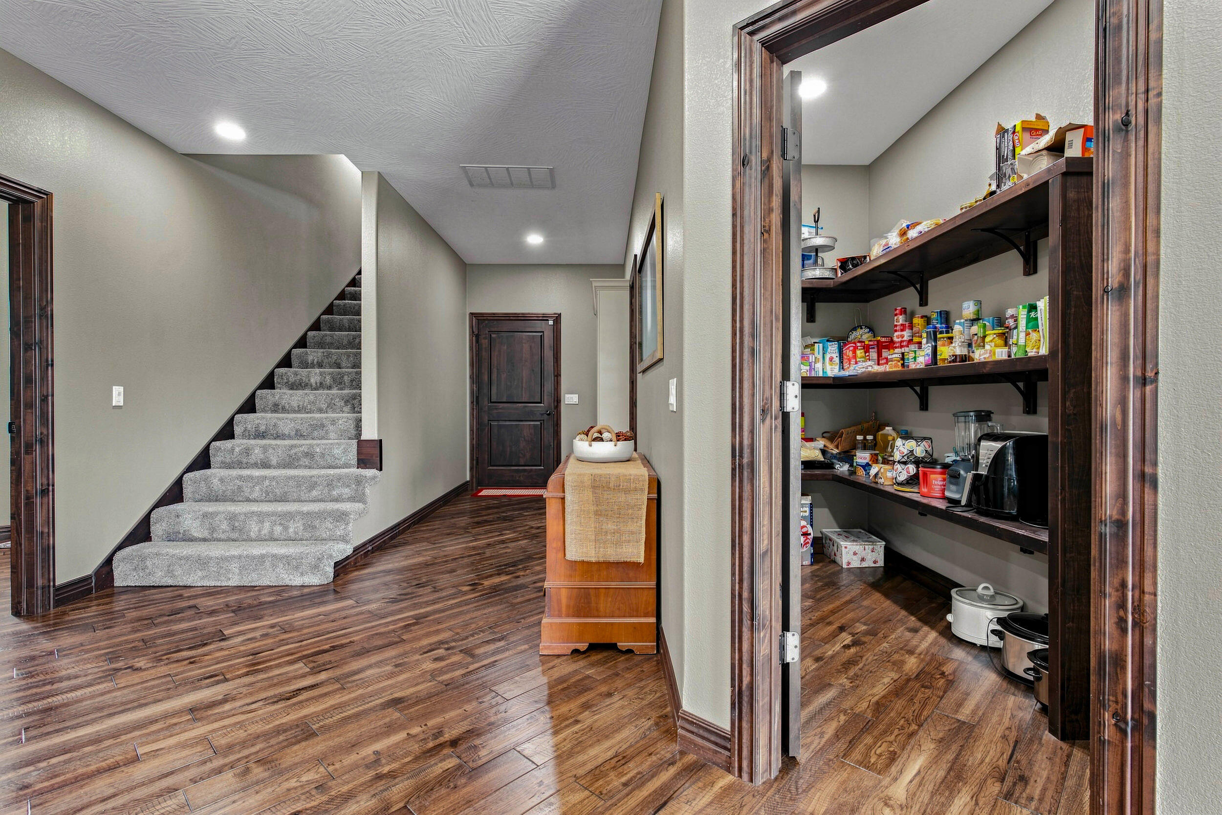 22554 Lawrence 1200 Property Photo 52